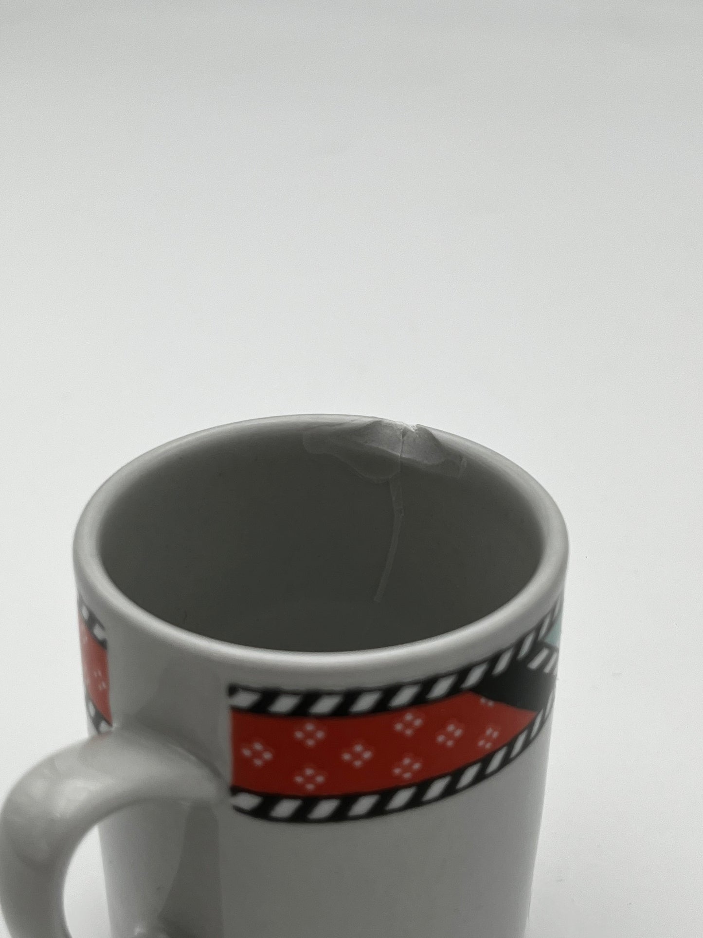 Ensemble en céramique graphique memphis, 'Idea' Mancioli, 80s