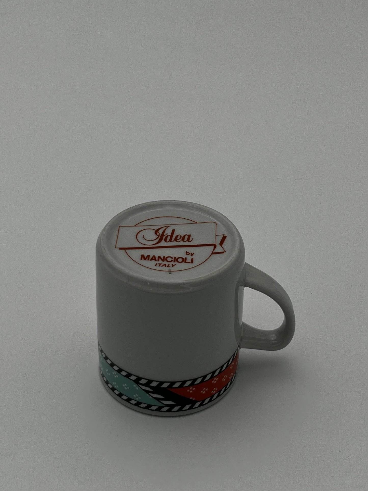 Ensemble en céramique graphique memphis, 'Idea' Mancioli, 80s
