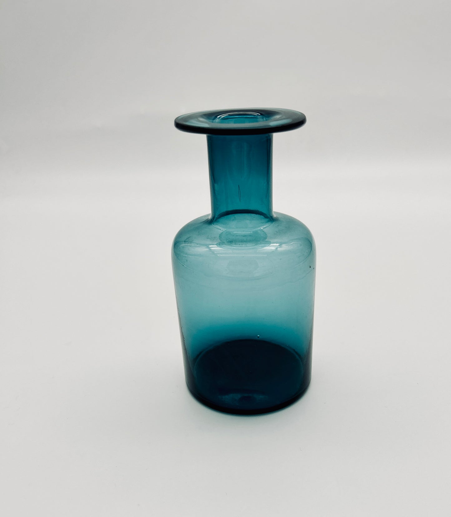 Vase petit modèle, verre bleu, Otto Brauer, Holmegaard, 60s