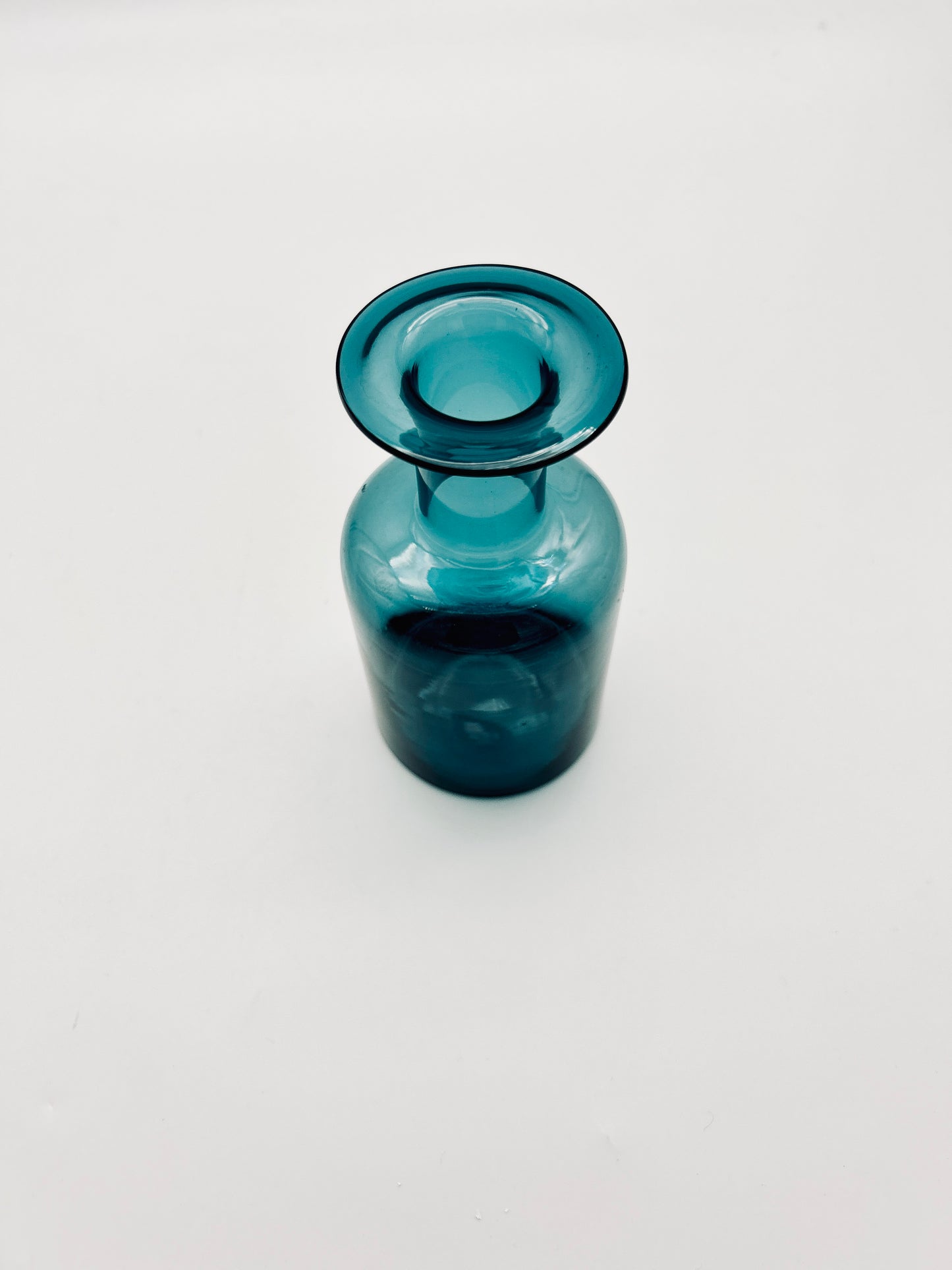 Vase petit modèle, verre bleu, Otto Brauer, Holmegaard, 60s