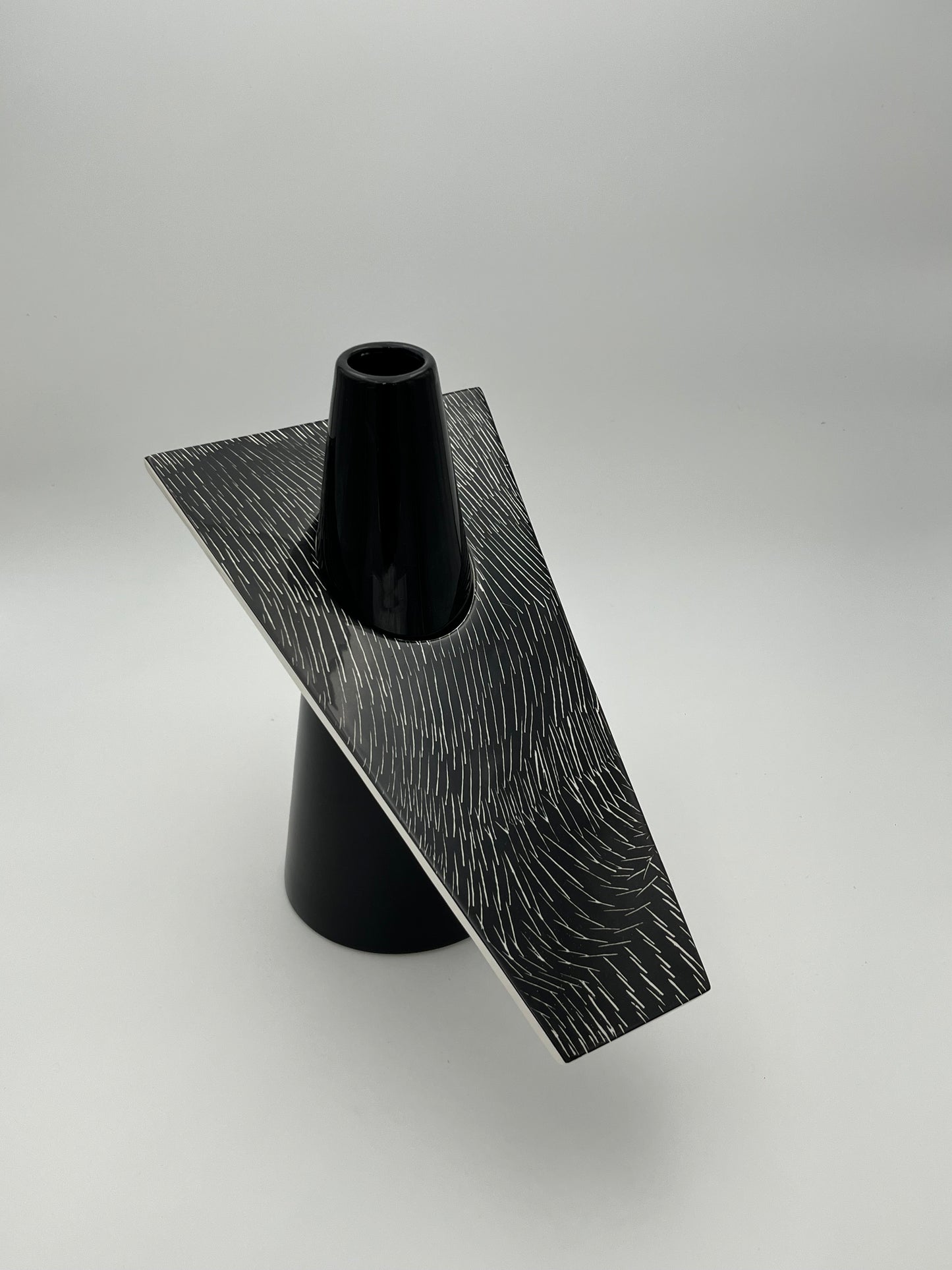 Vase Colletto noir Superego, Alessandro Mendini, Italie, 2006