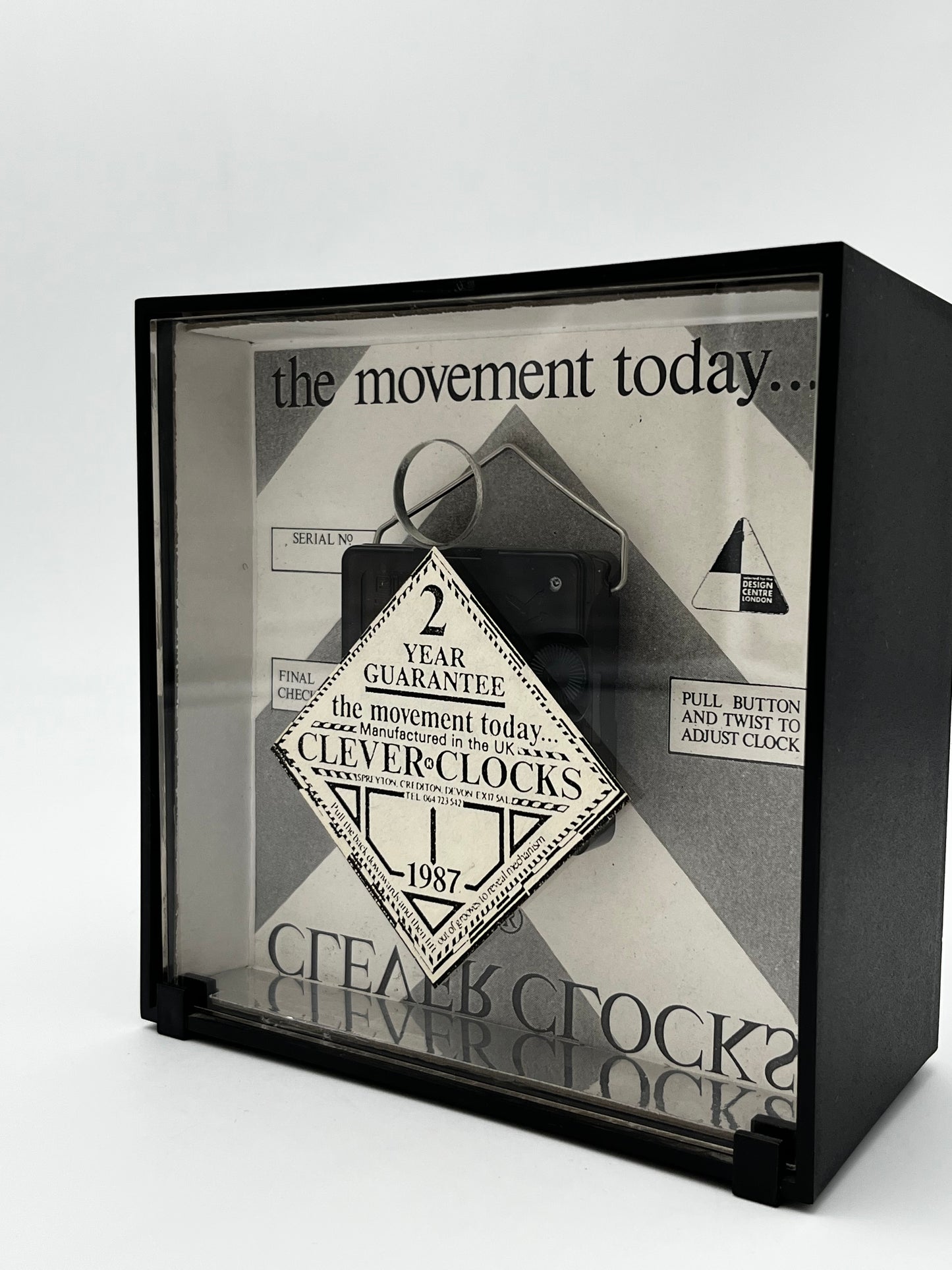 Horloge de bureau postmoderne Clever Clocks, Douglas Chalk, 1987