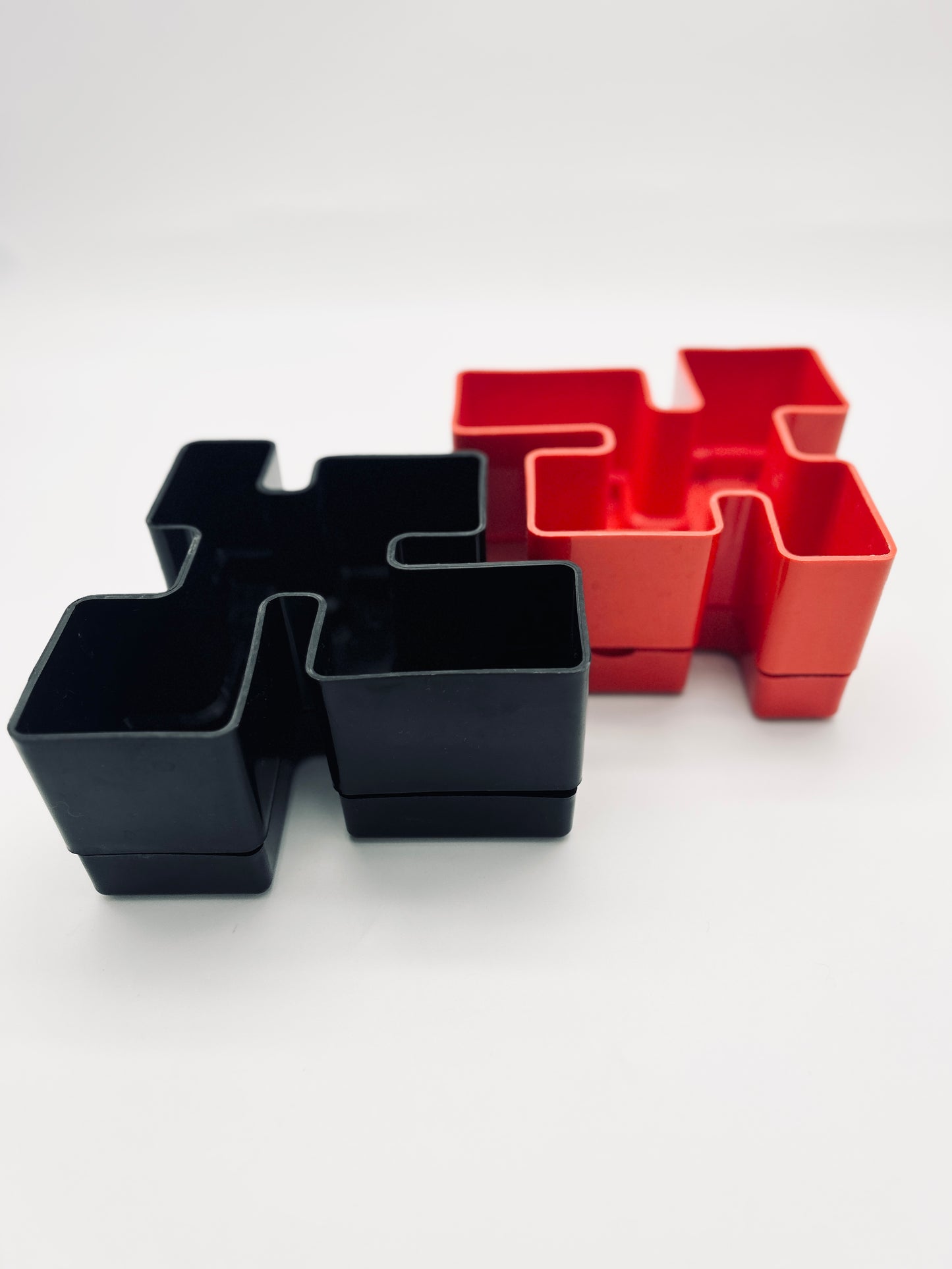 Jardinière rouge, Michael McCann, Vastill, 70s