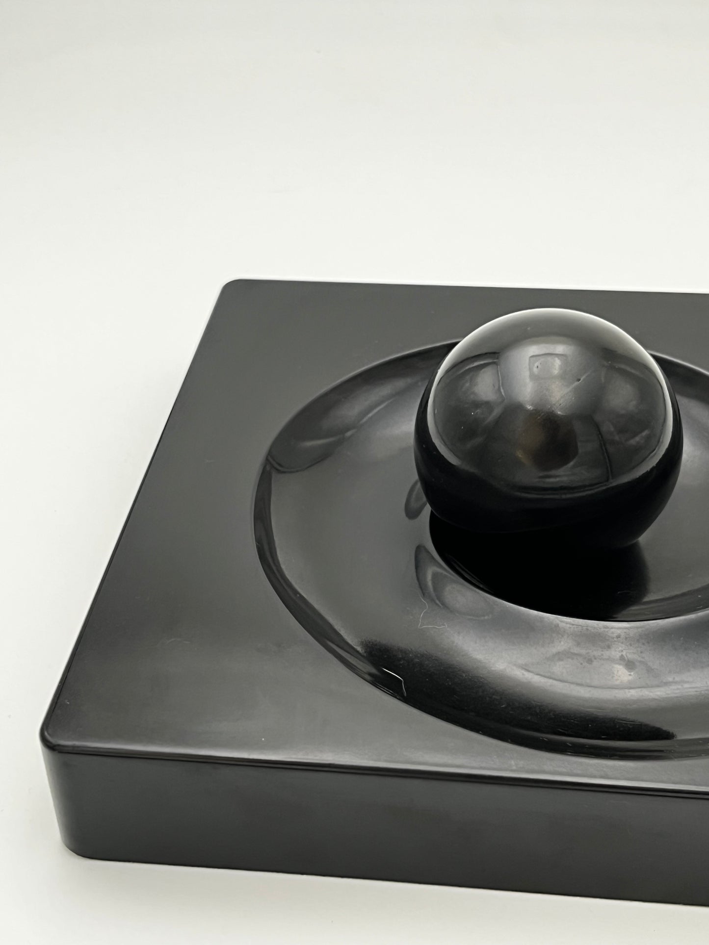 Cendrier décoratif, Artemide, 'Spiros', Eleonore Pedduzzi, Italy, 60s