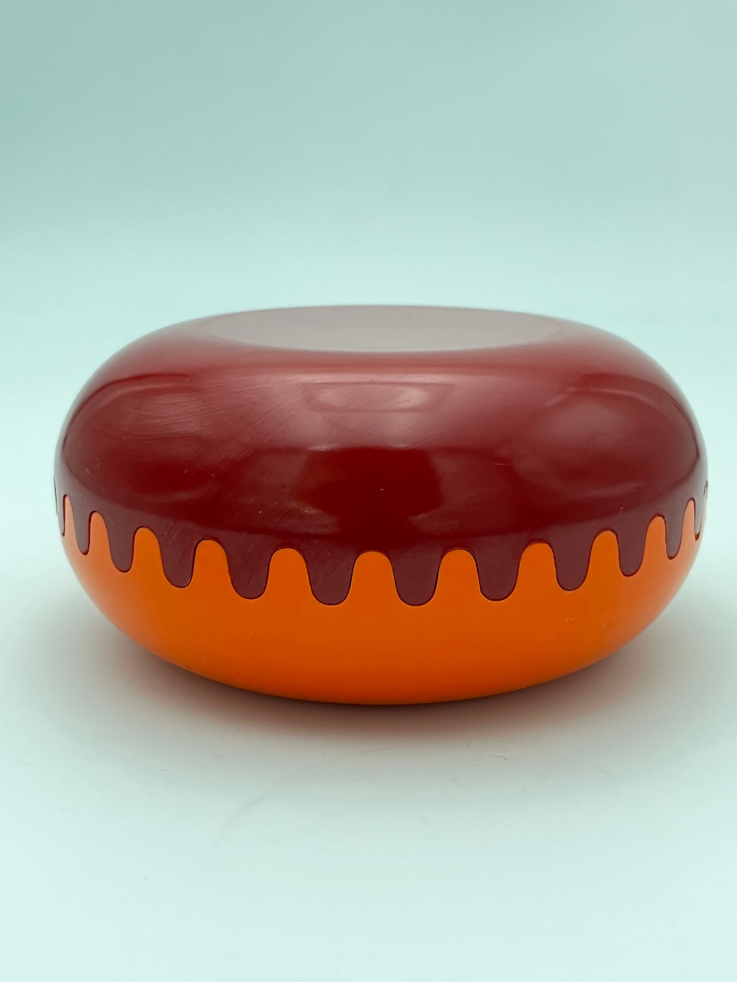 Cendrier 'Clam' mélamine bicolore Mebel, Italy 70s