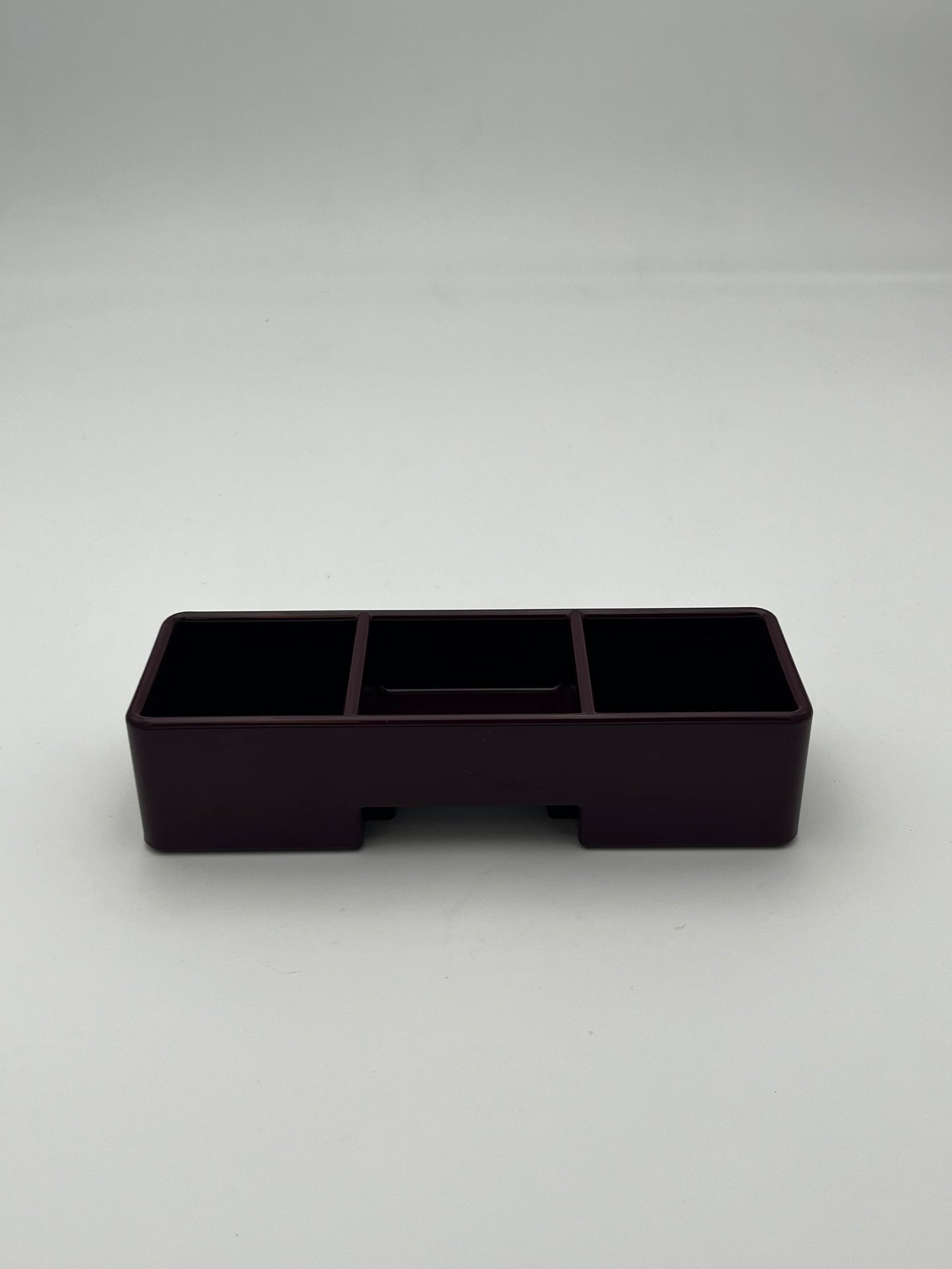 Organiseur de bureau prune, Olivetti Synthesis par Ettore Sottsass, 1971