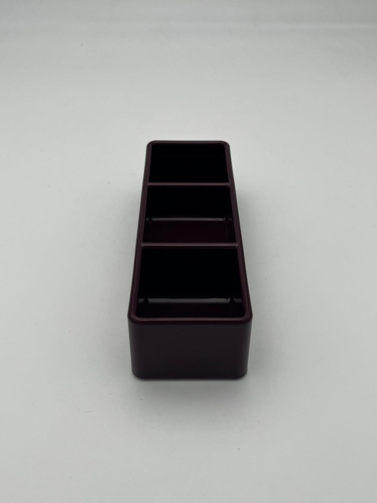 Organiseur de bureau prune, Olivetti Synthesis par Ettore Sottsass, 1971