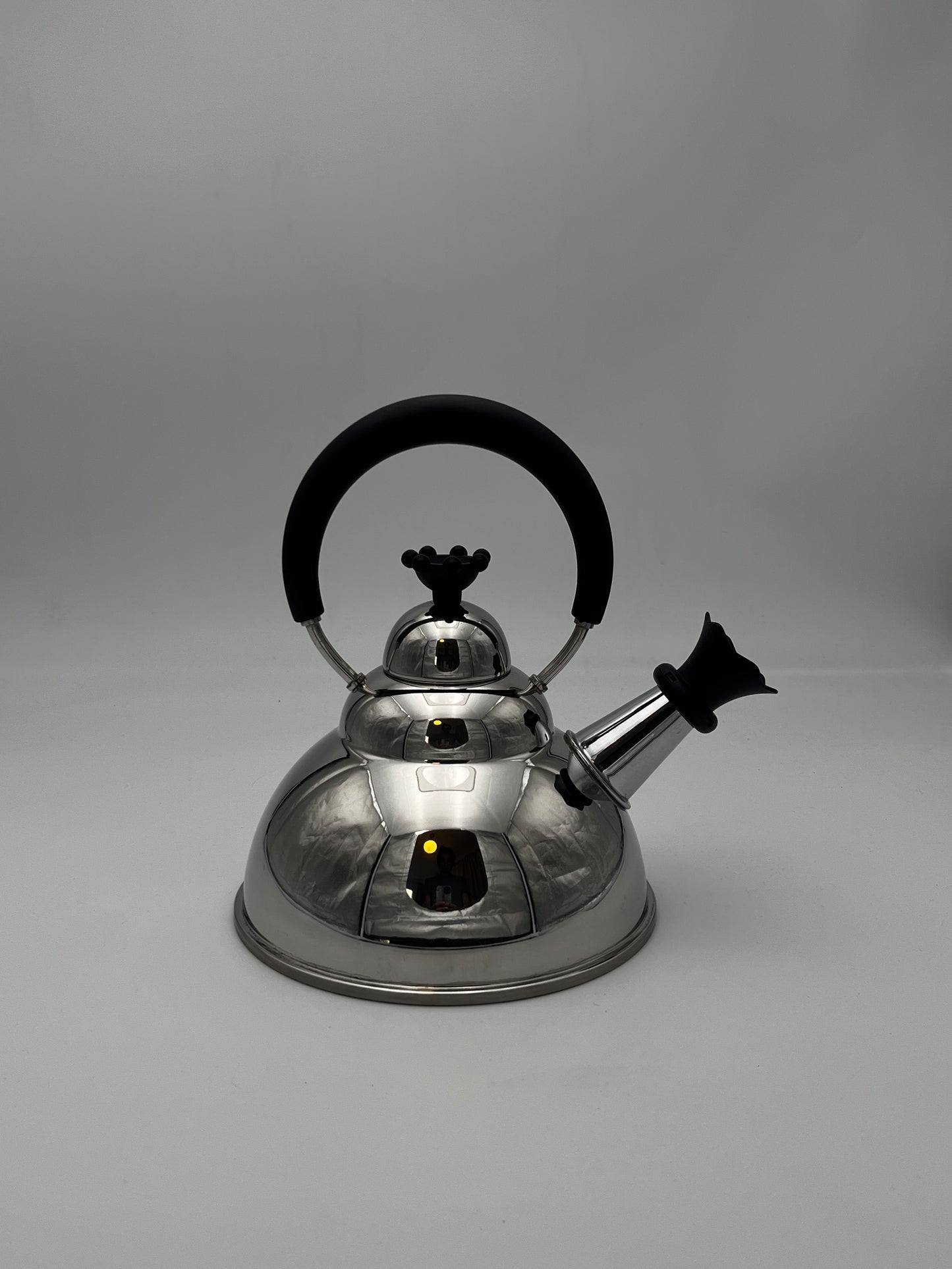 Bouilloire Mattéo Thun pour WMF 1989