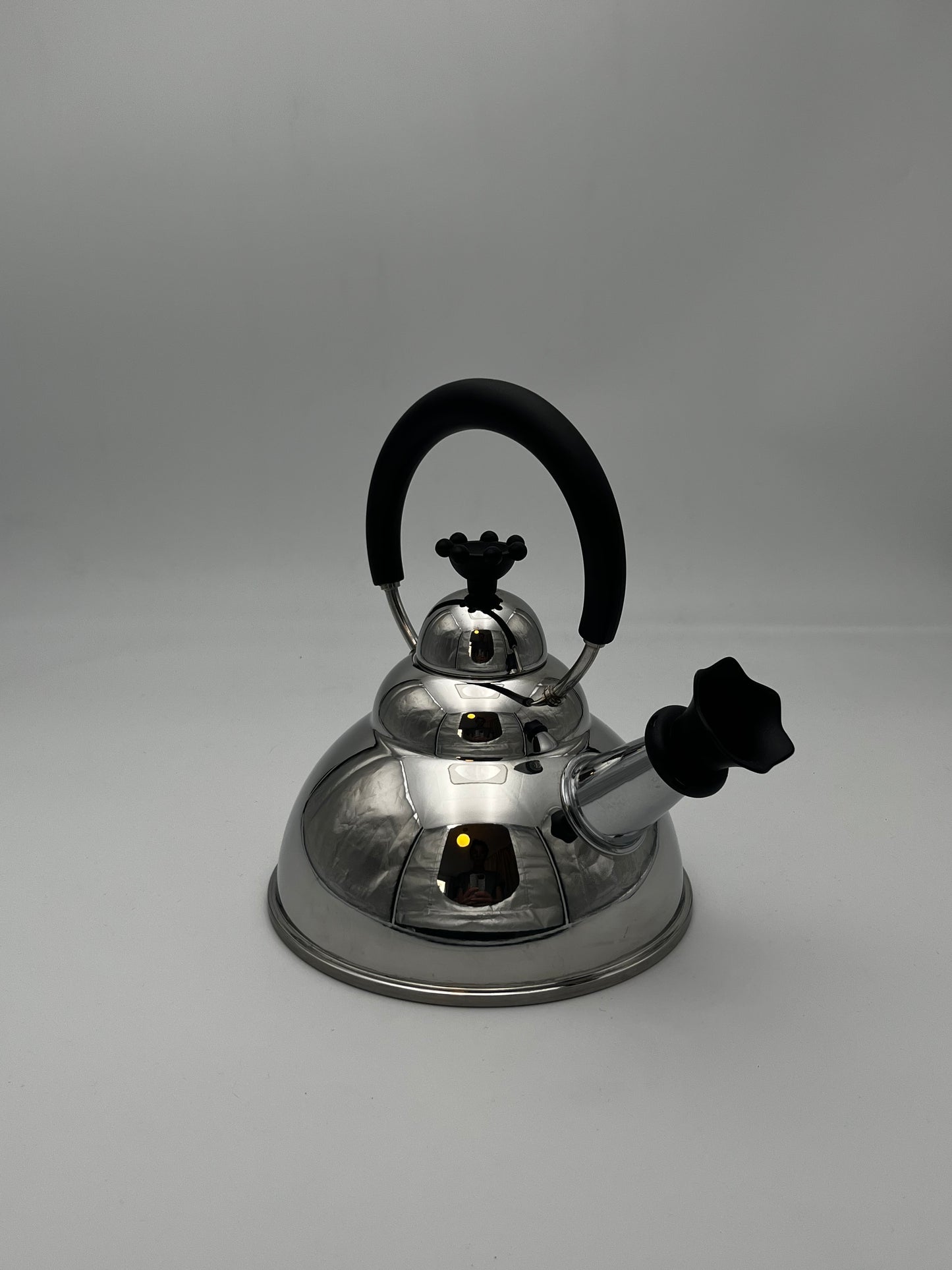 Bouilloire Mattéo Thun pour WMF 1989