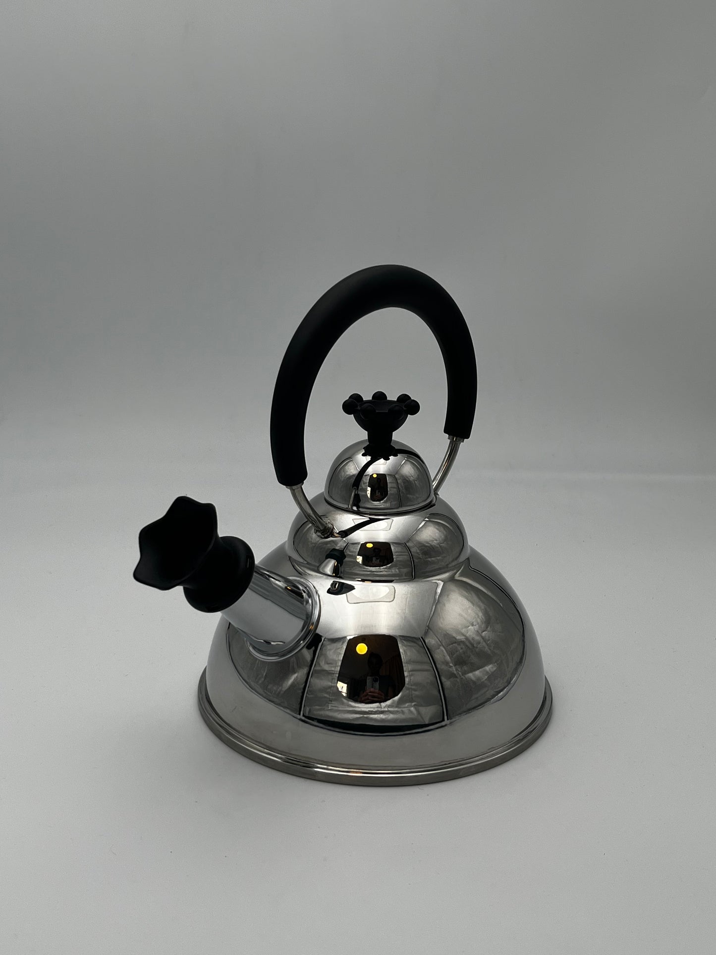 Bouilloire Mattéo Thun pour WMF 1989