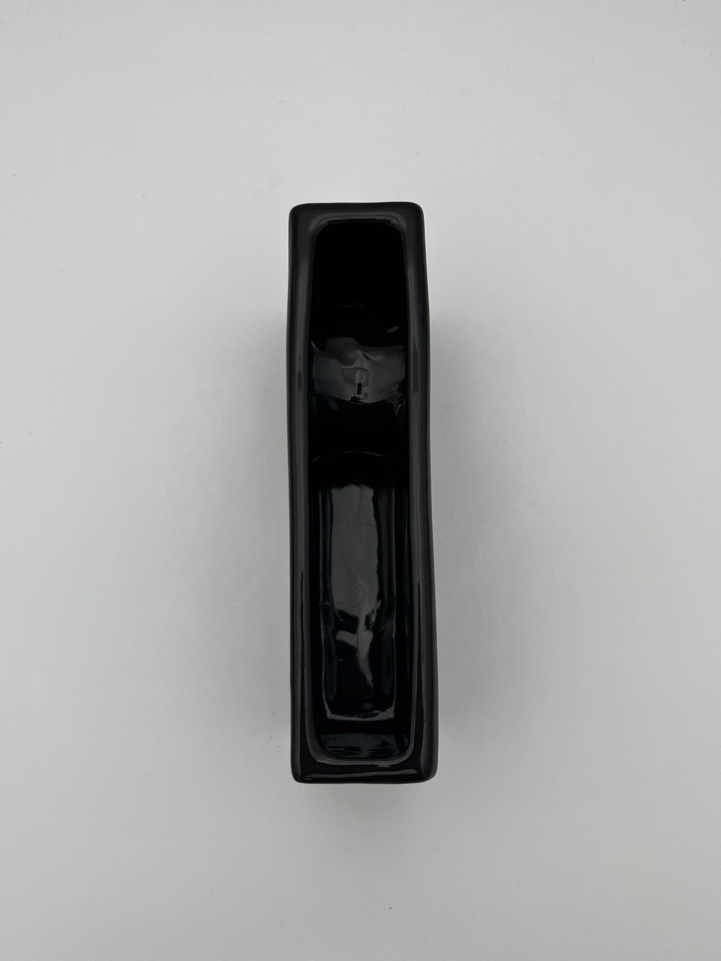 Vase céramique noir moderniste, design italien, années 70