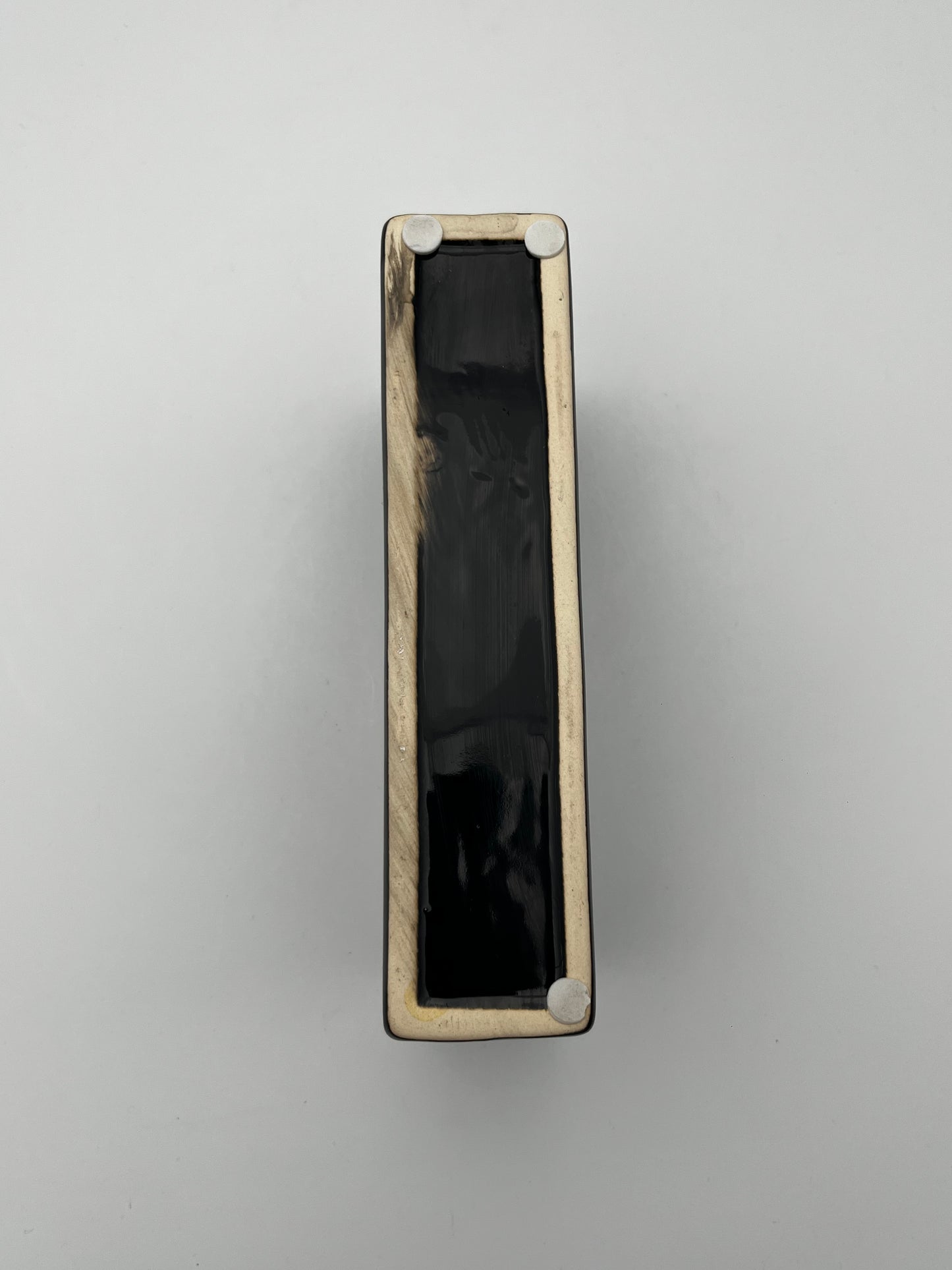 Vase céramique noir moderniste, design italien, années 70