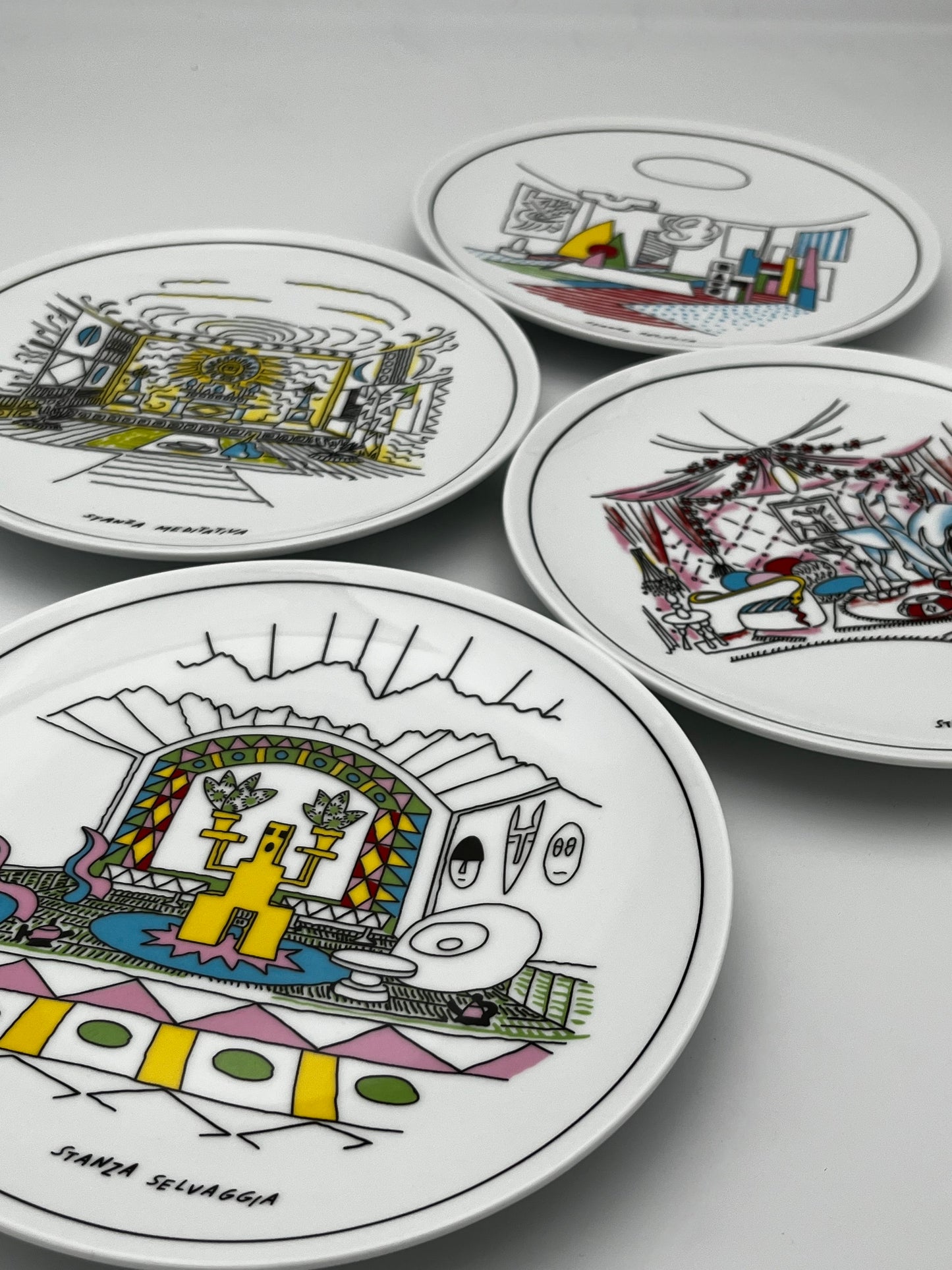 Assiettes de collection, Alessandro Mendini pour le Triennale Design Museum, Italie, 2014