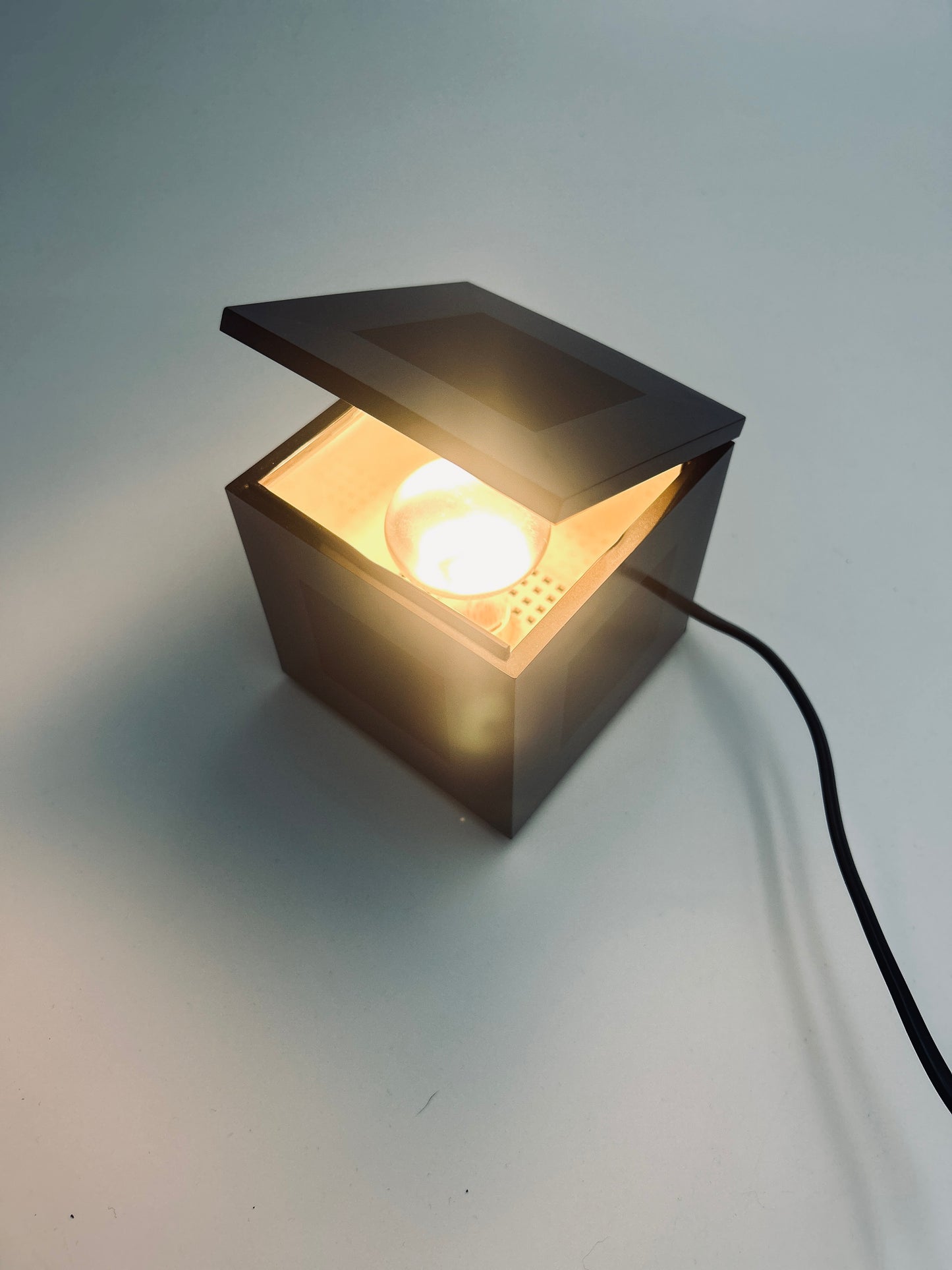 Lampe de table, Cuboluce,Franco Bettonica et Mario Melocchi, Cini&Nils, 70s