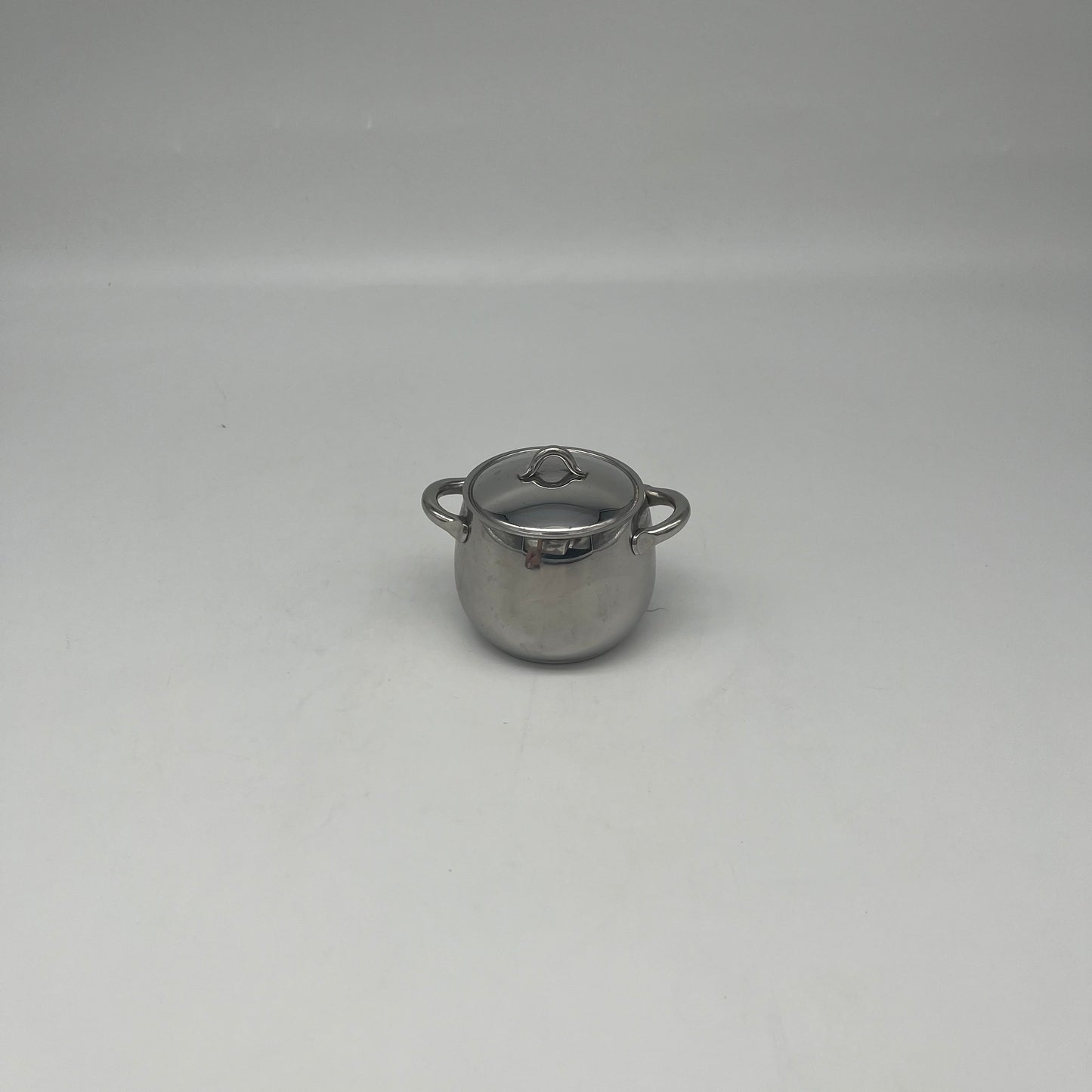Collectible miniature Marmite Mami, Stefano Giovannoni, Alessi