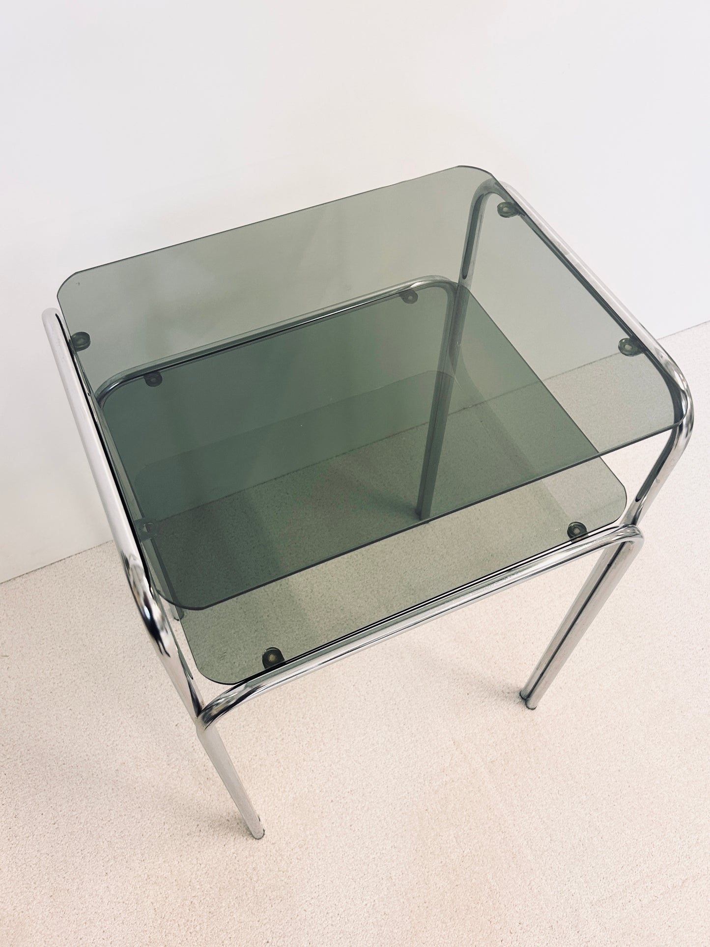 Console double tablette, métal chromé & verre fumé, 70s