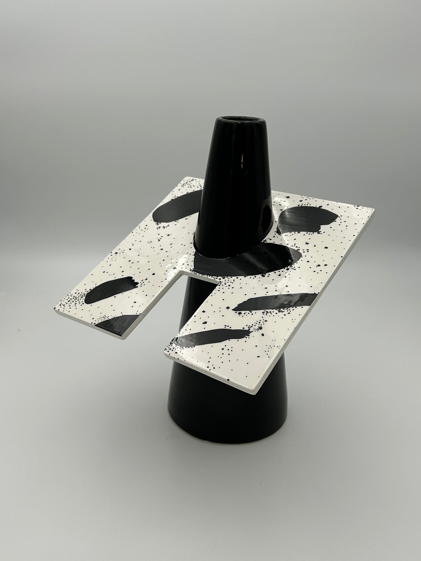 Vase noir colletto blanche, Alessandro Mendini, Superego, 2006