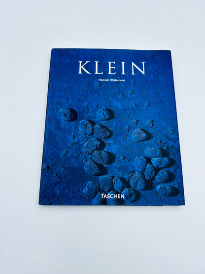 Livre "Klein" de Hannah Weitemeier, éditions TASCHEN