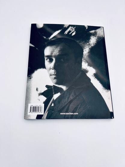 Livre "Klein" de Hannah Weitemeier, éditions TASCHEN