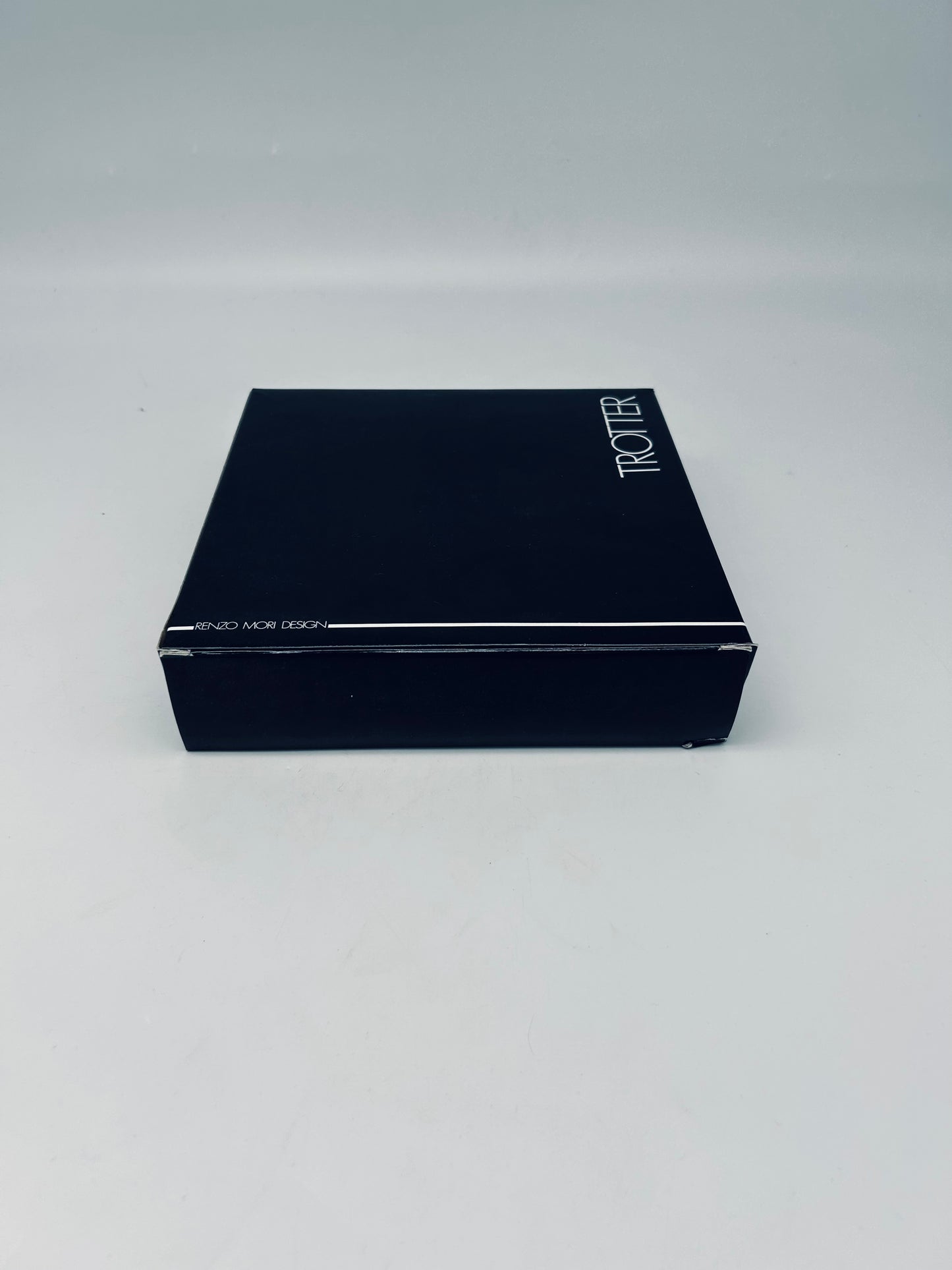 Cendrier Trotter noir Renzo Mori, Italie, 70s