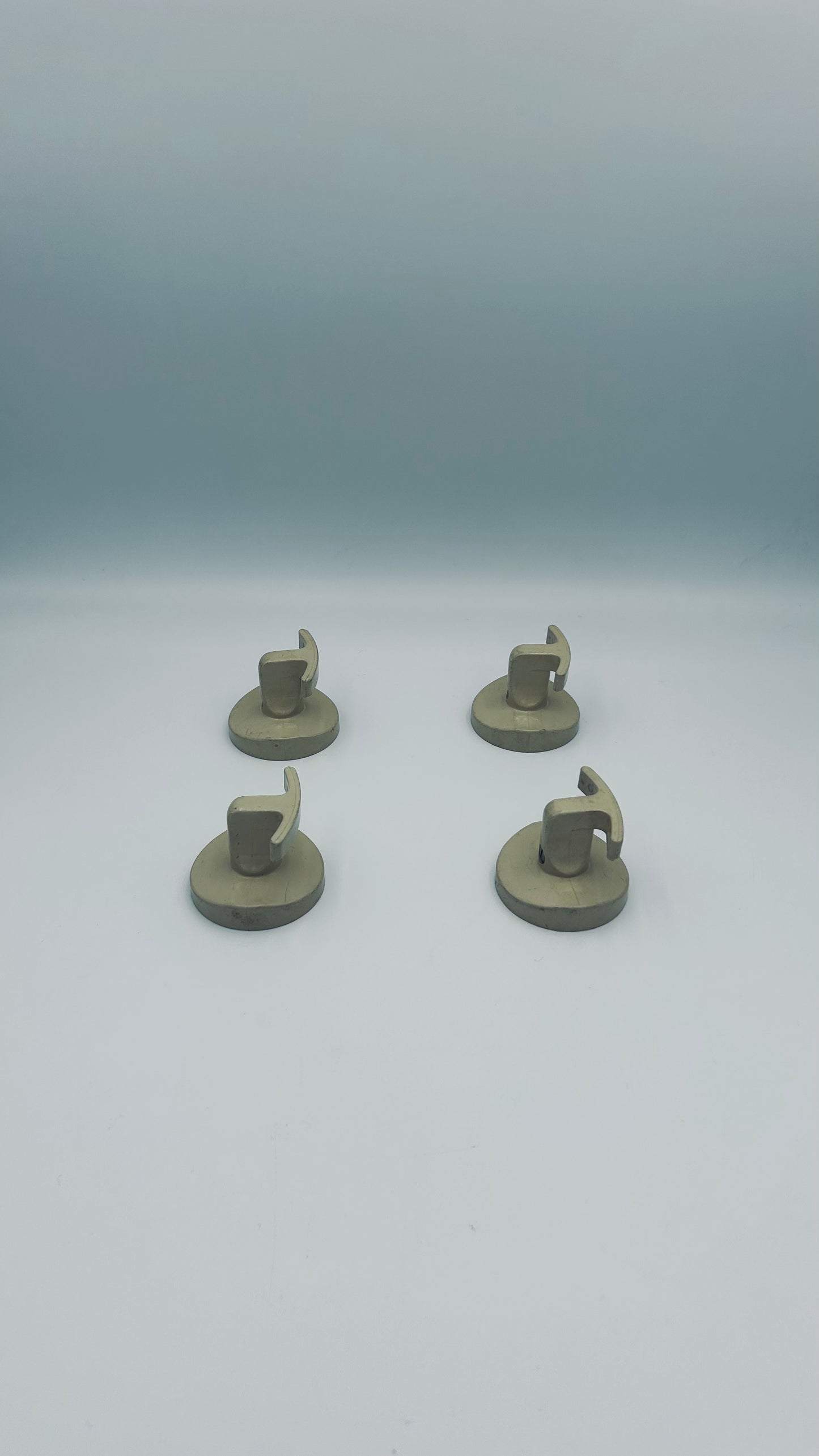 Patères avec crochet ABS beiges, GEDY, Italie 70s