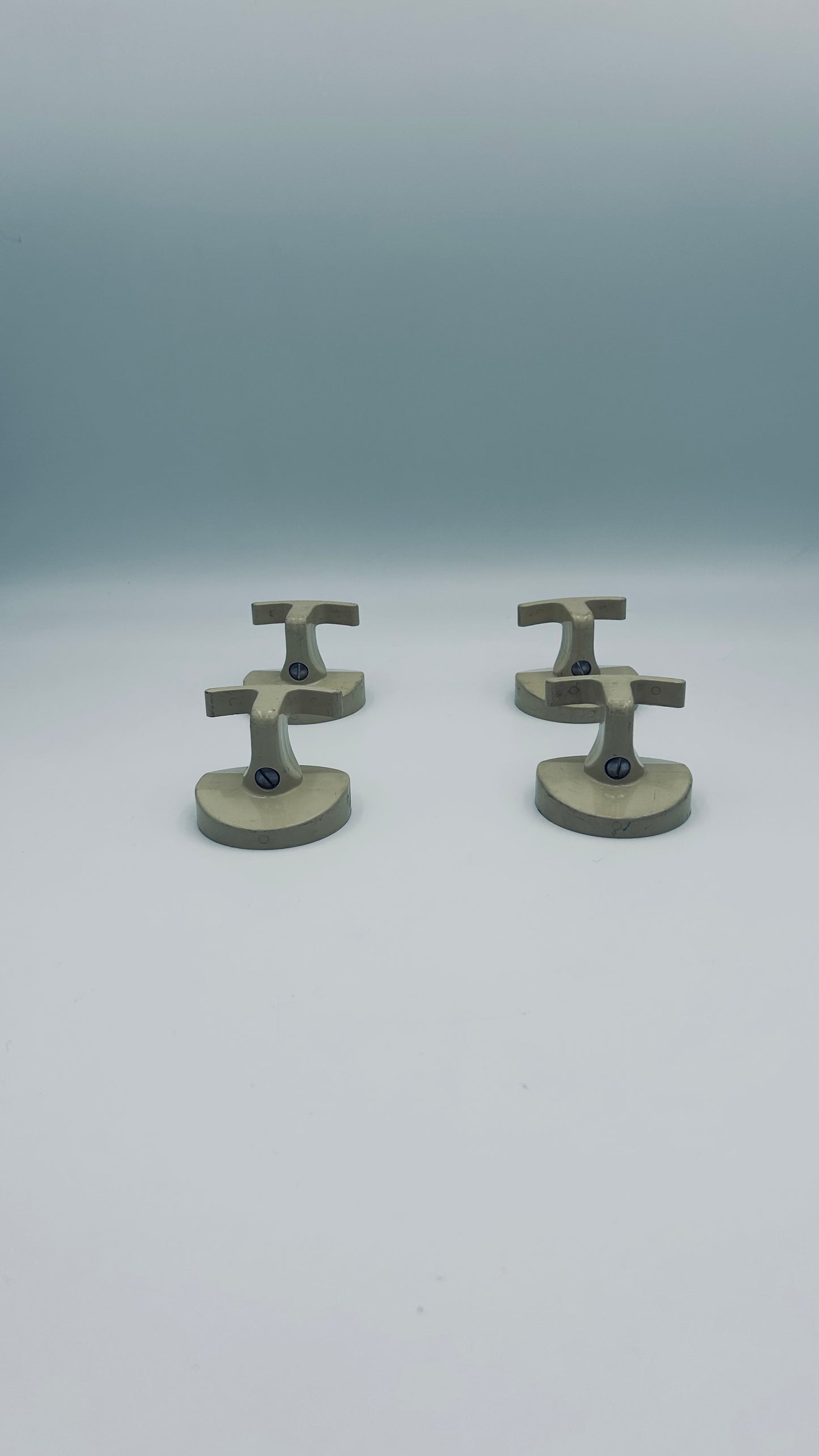 Patères avec crochet ABS beiges, GEDY, Italie 70s