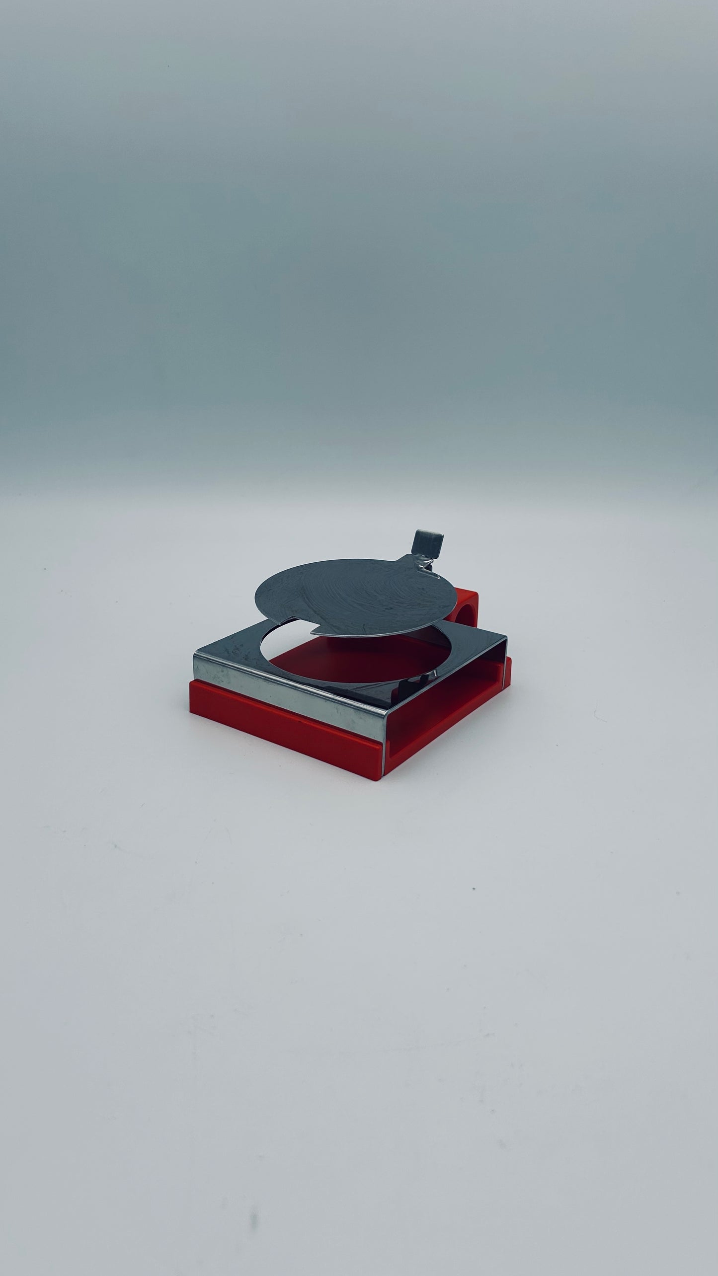 Pot à parmesan rouge, Abert, Italie, 70s