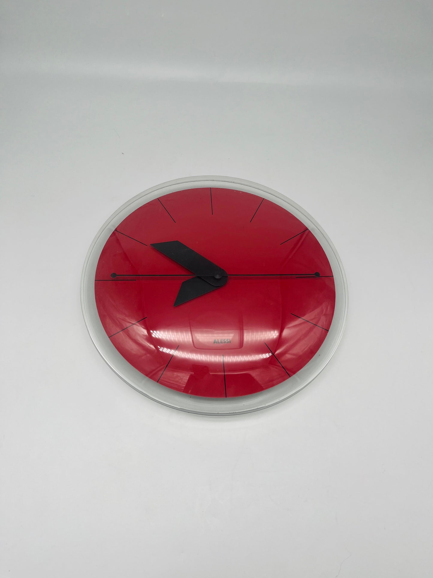 Horloge Alessi 'Sole' rouge Alessandro Mendini, Italie, 2005