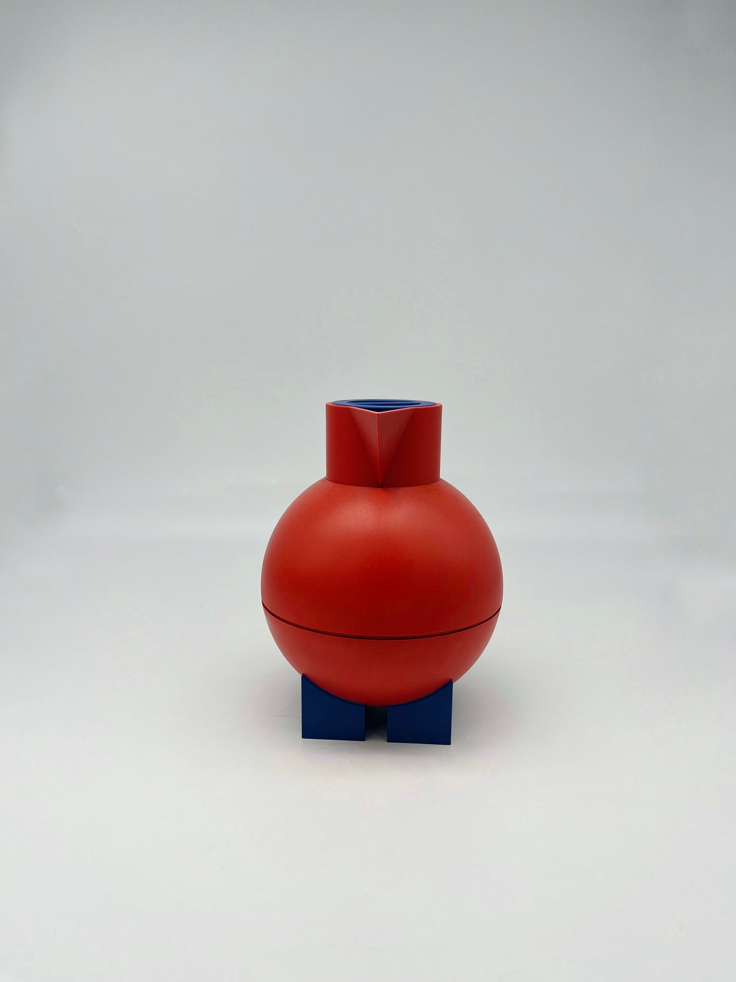 Euclid red thermos, Michael Graves, Alessi, 90s