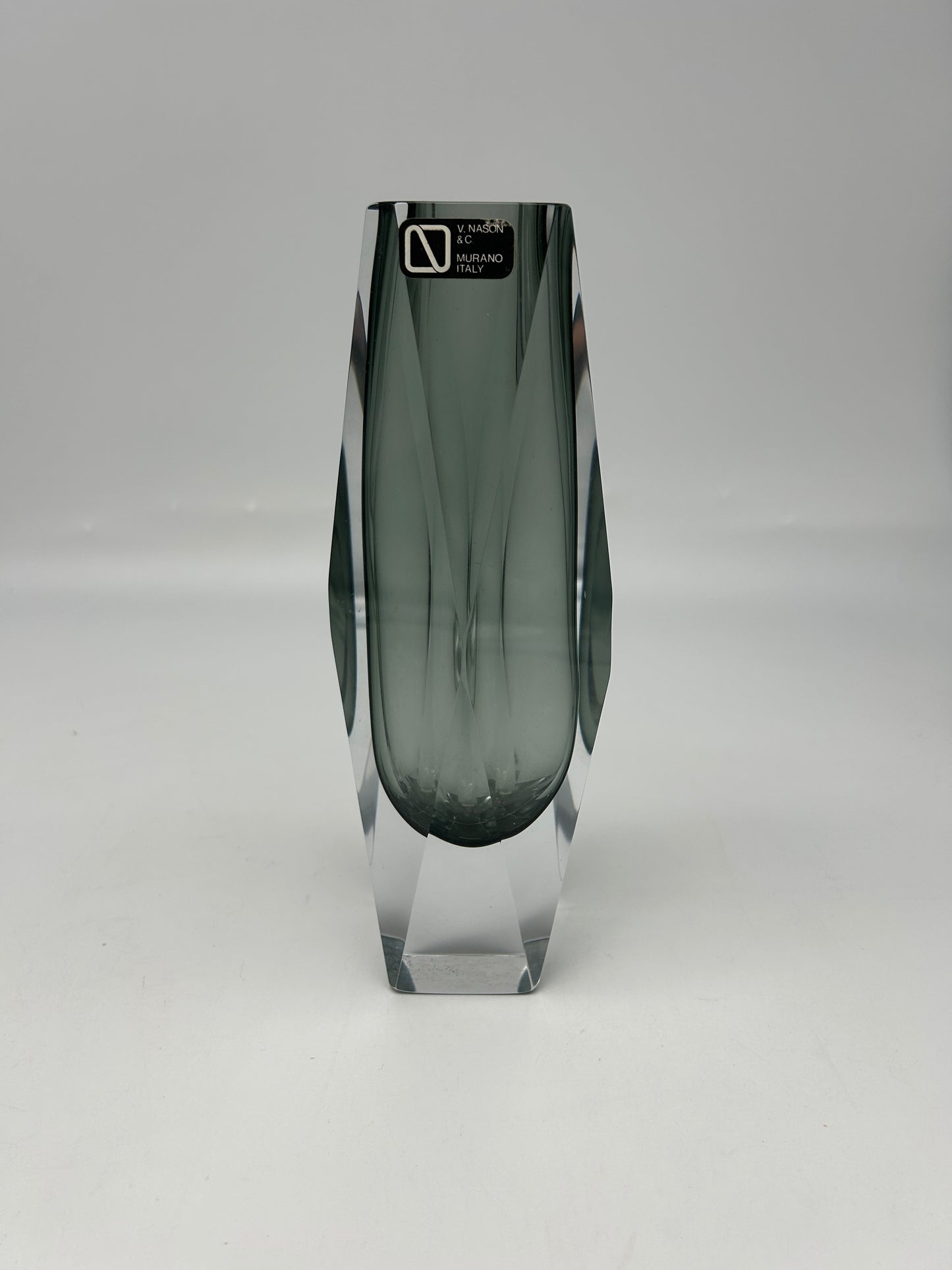 Vase gris à facettes sommerso, verre de Murano, Vincenzo Nason, Italie, 60s