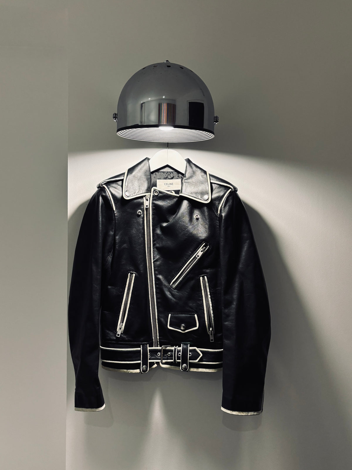 Blouson en cuir à bandes blanches Hedi Slimane, Celine, T36