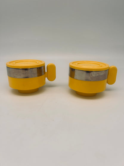 Grandes tasses jaunes,space age, Morinox, Italie, 70s