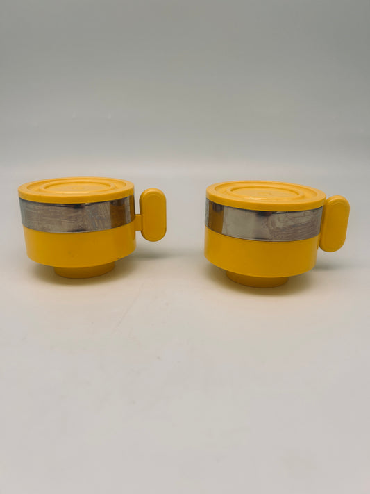 Grandes tasses jaunes,space age, Morinox, Italie, 70s