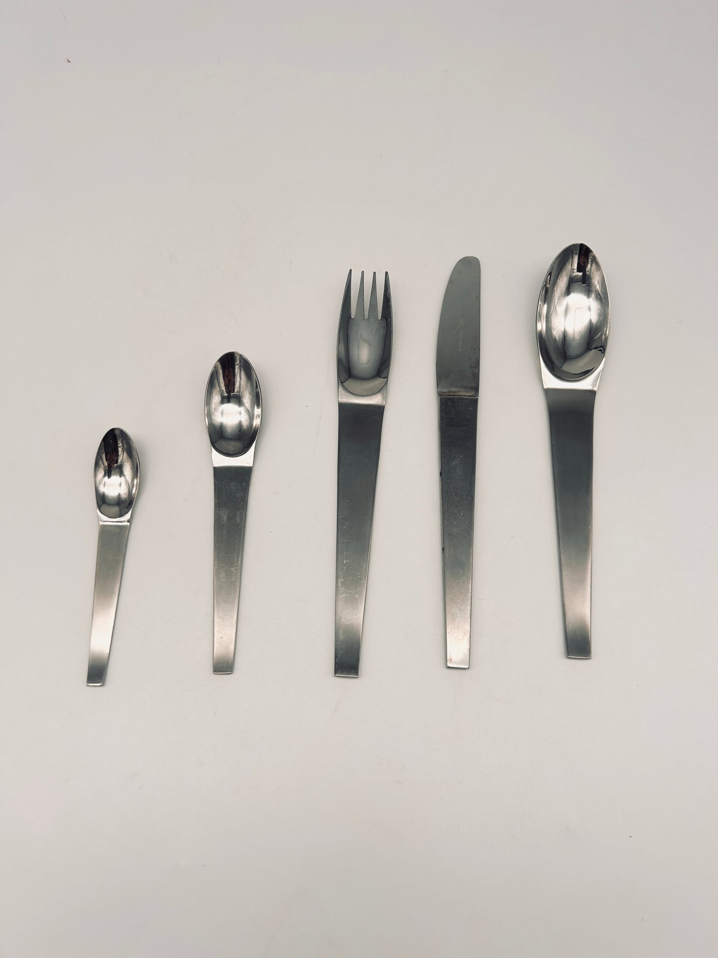 Ensemble de couverts Carl Aubock pour Morinox, 70s