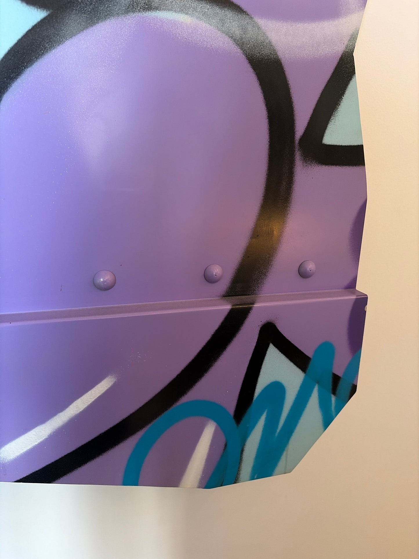 Oeuvre sur métal John "CRASH"  Matos, "Tin Machine 1 Aluminium", 2009