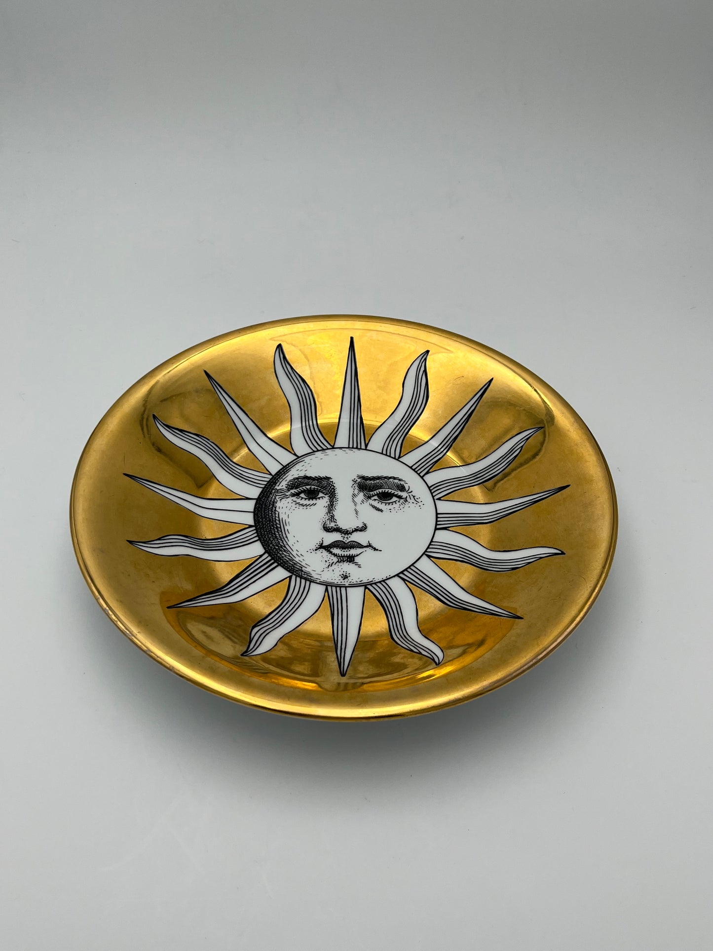 Plat de présentation Soleil, Fornasetti, Italie