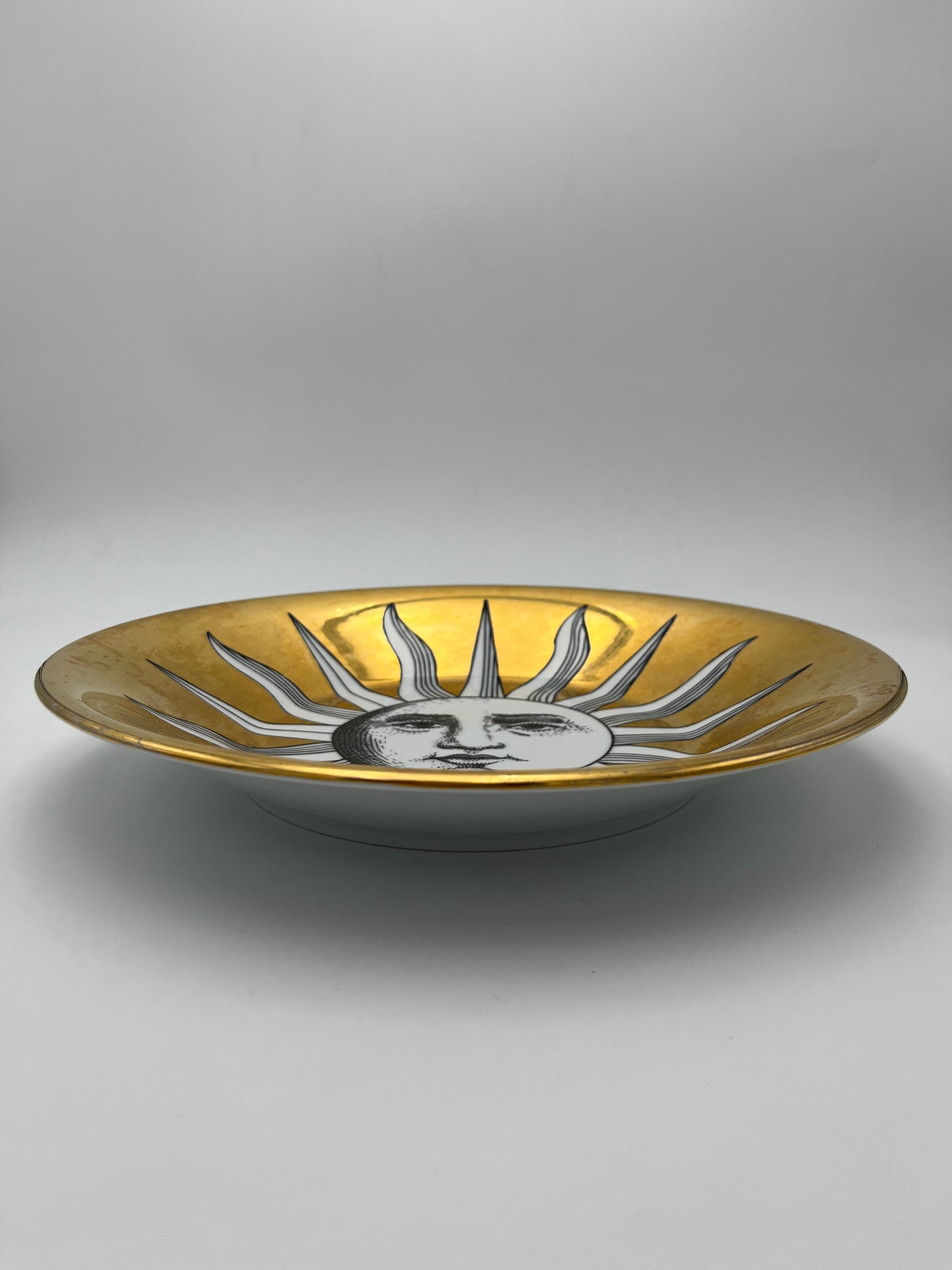Plat de présentation Soleil, Fornasetti, Italie