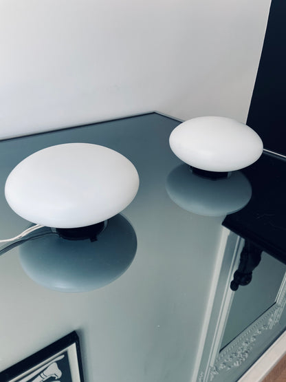 Paire de lampes à poser Galet, Joseph André Motte, Disderot, 60s