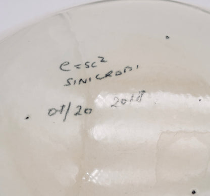 Assiettes creuses à décor bleu arty, E=X2, Sinicropi, 2018