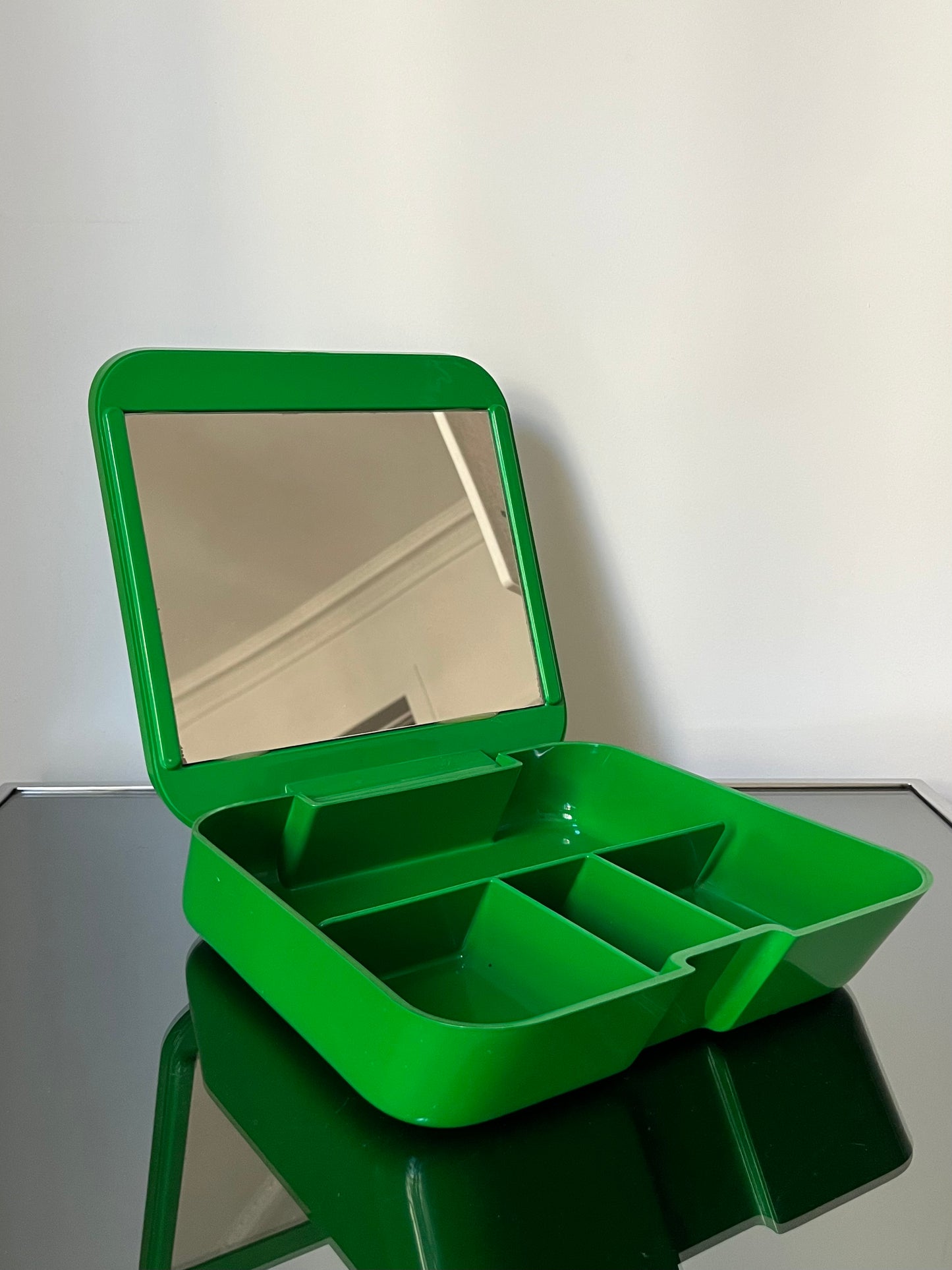 Coffret beauté vert avec miroir par Makio HASUIKE, Gedy, Italie, 70s