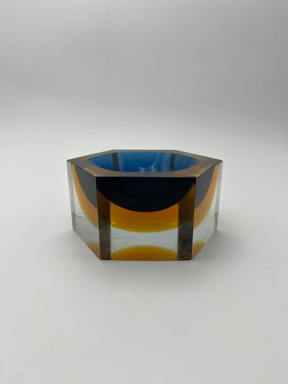 Cendrier octogonal Sommerso Bleu/Jaune, verre de Murano, Flavio Poli, Italie, 60s