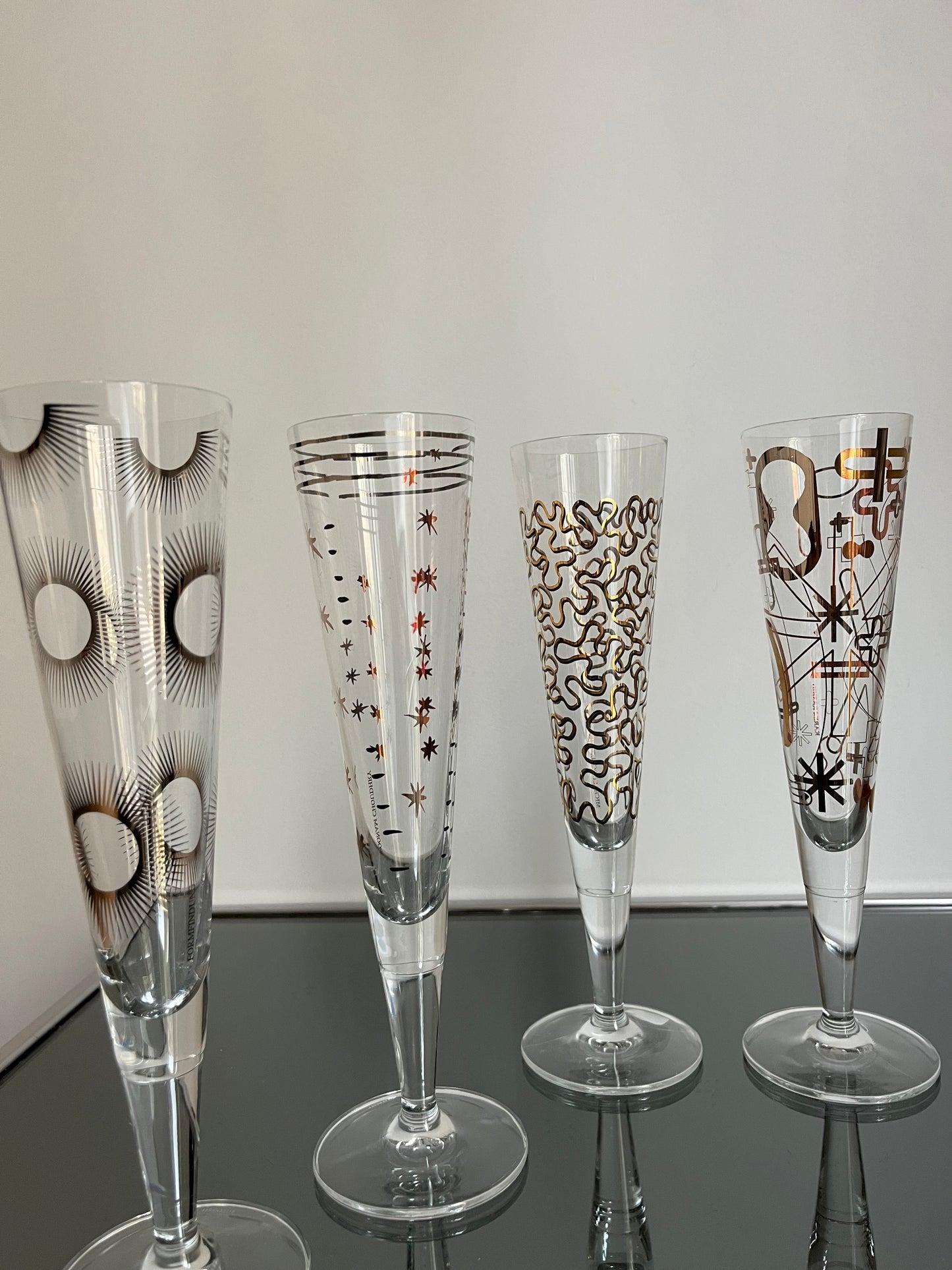 Flûtes à champagne stylisées dorées, RITZENHOFF, 2000s