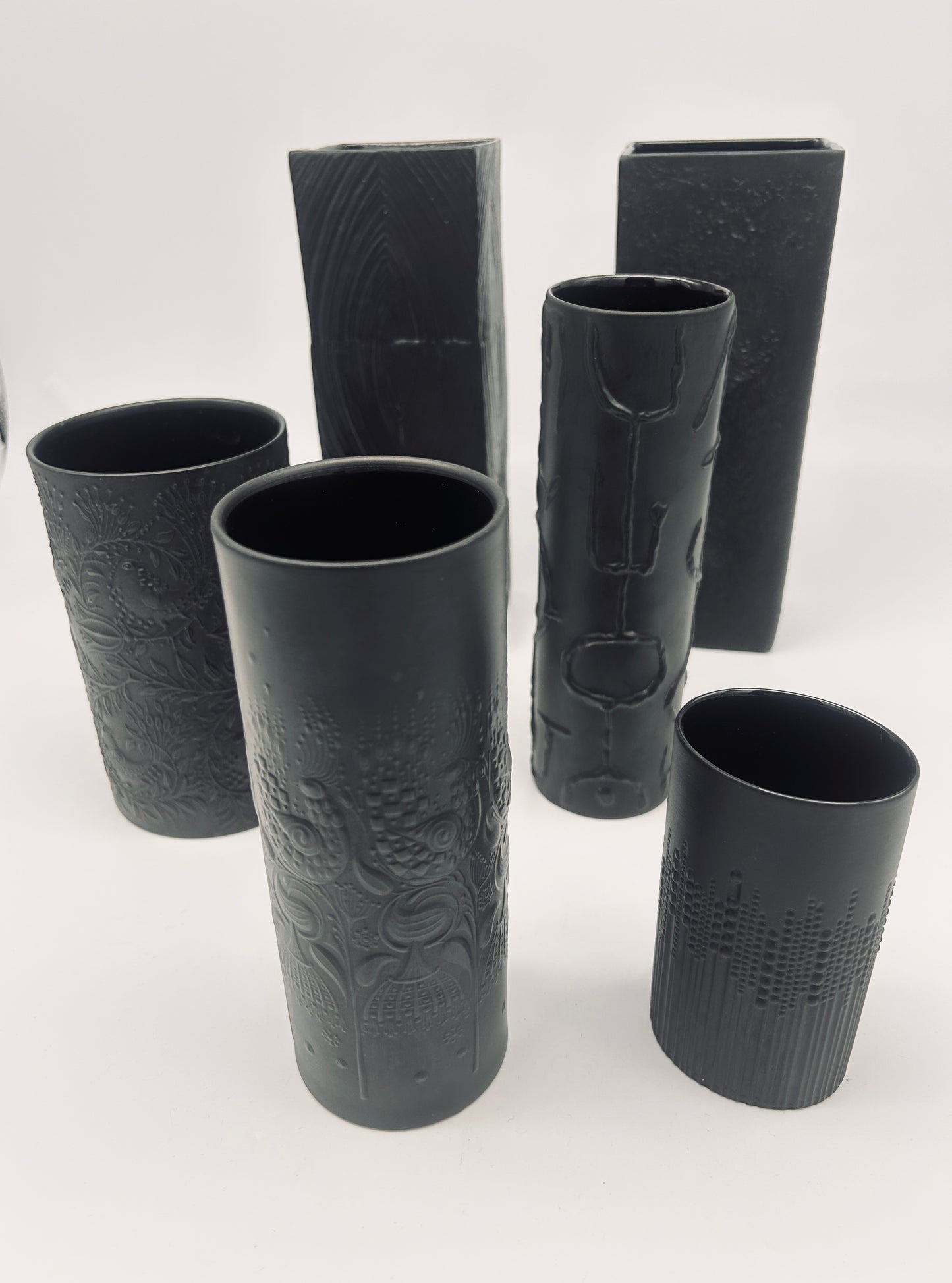 Vase noir op art, motif rayures et crépi, Martin Freyer, Rosenthal, 70s