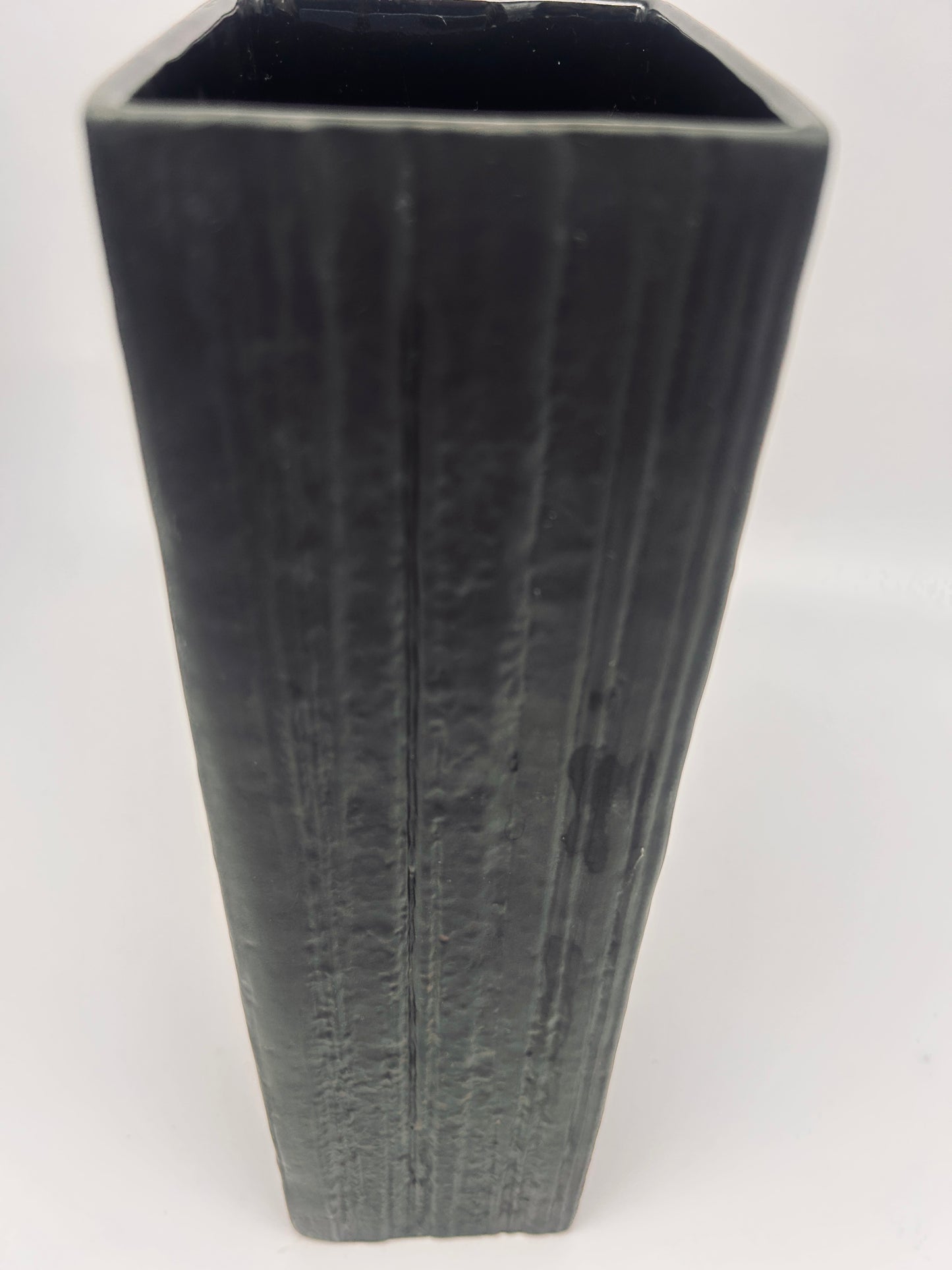 Vase noir op art, motif rayures et crépi, Martin Freyer, Rosenthal, 70s