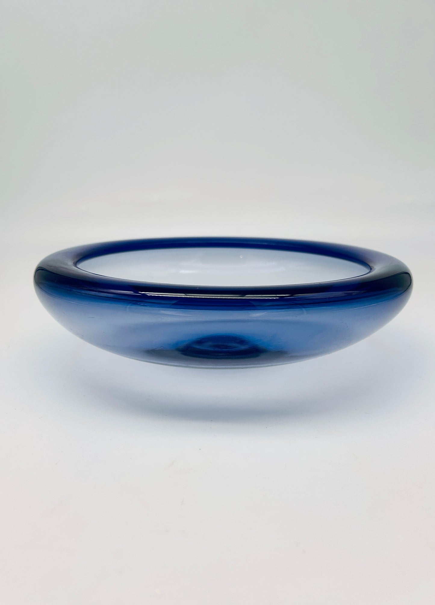 Grande coupe en verre bleu "Arne", Per Lutken, Holmegaard, 50s