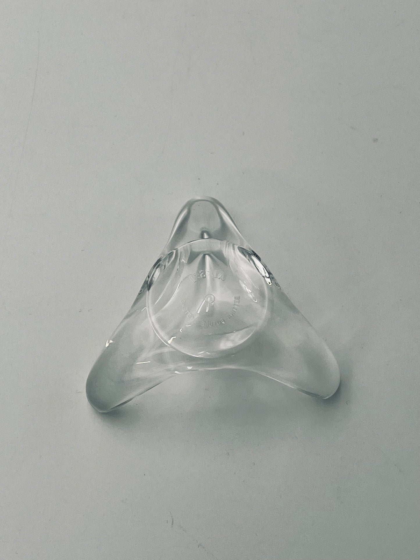 Verres tripodes, Bettina, design Future Systems, Alessi, 2008