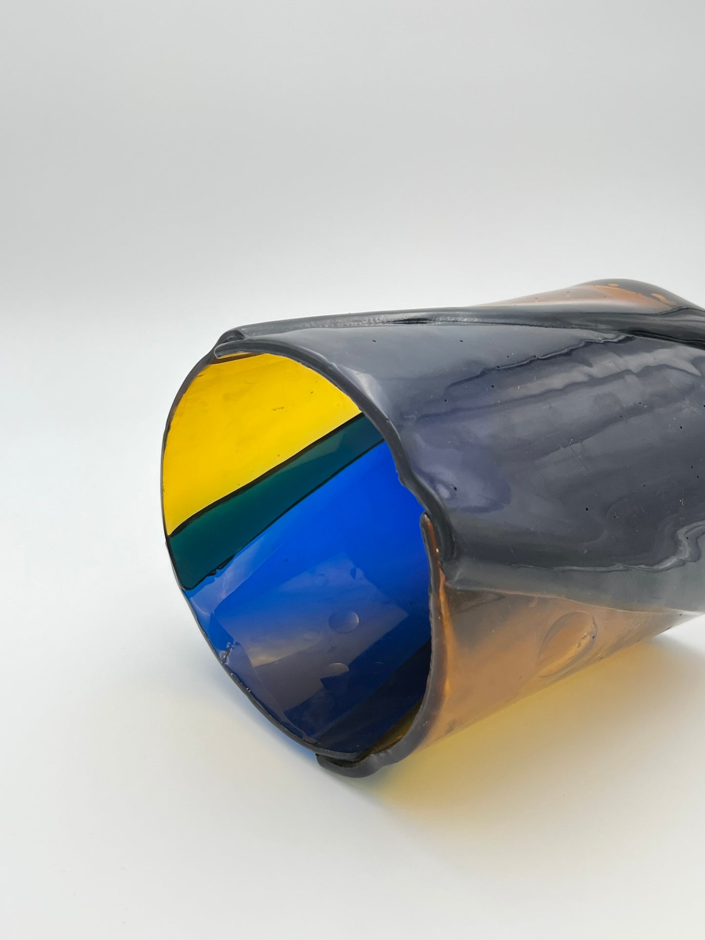 Vase en résine Twirl, Corsi Design, Enzo Mari, Italie