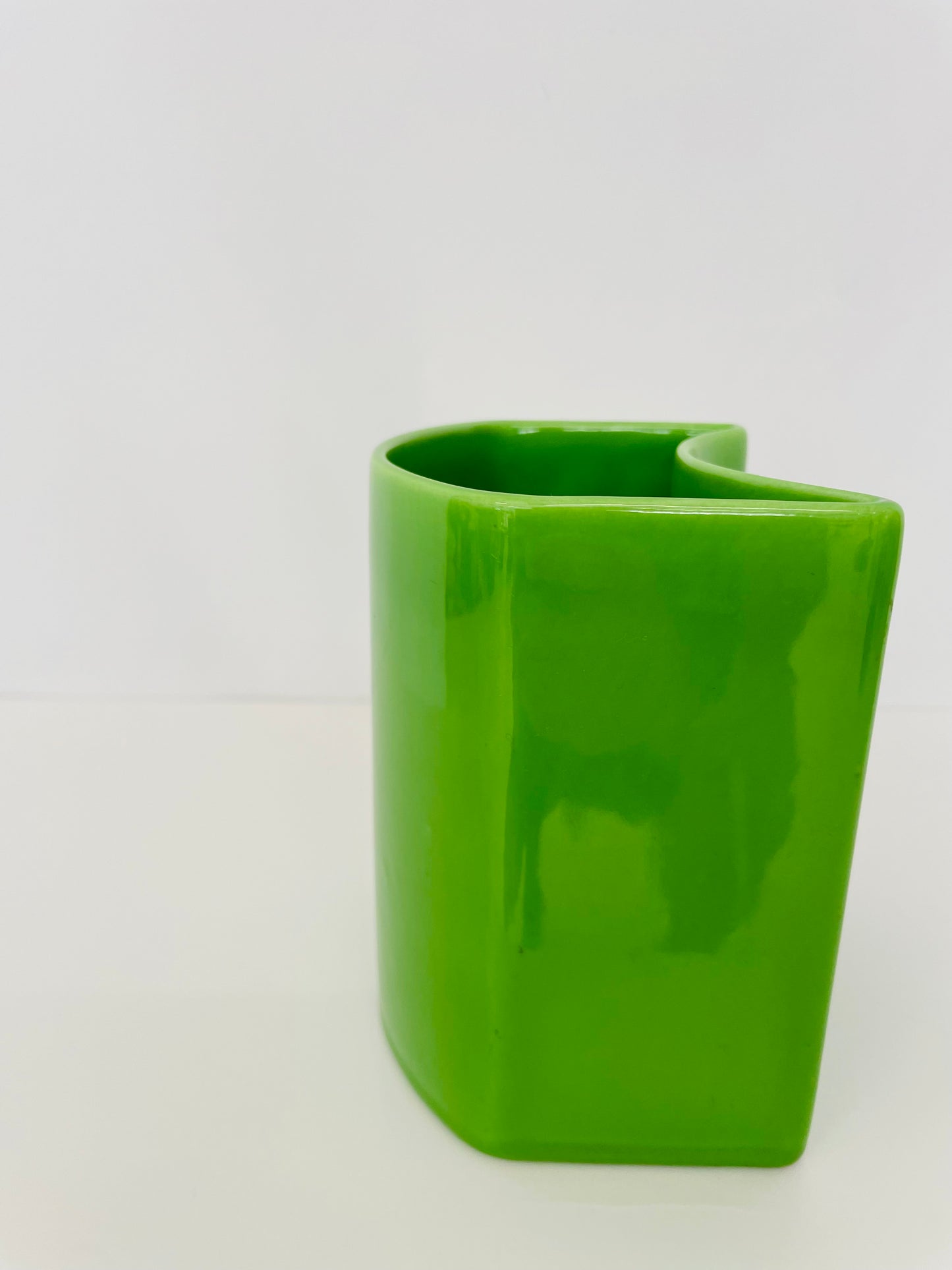 Vase géométrique vert en céramique, Ambrogio Pozzi, Franco Pozzi, 70s