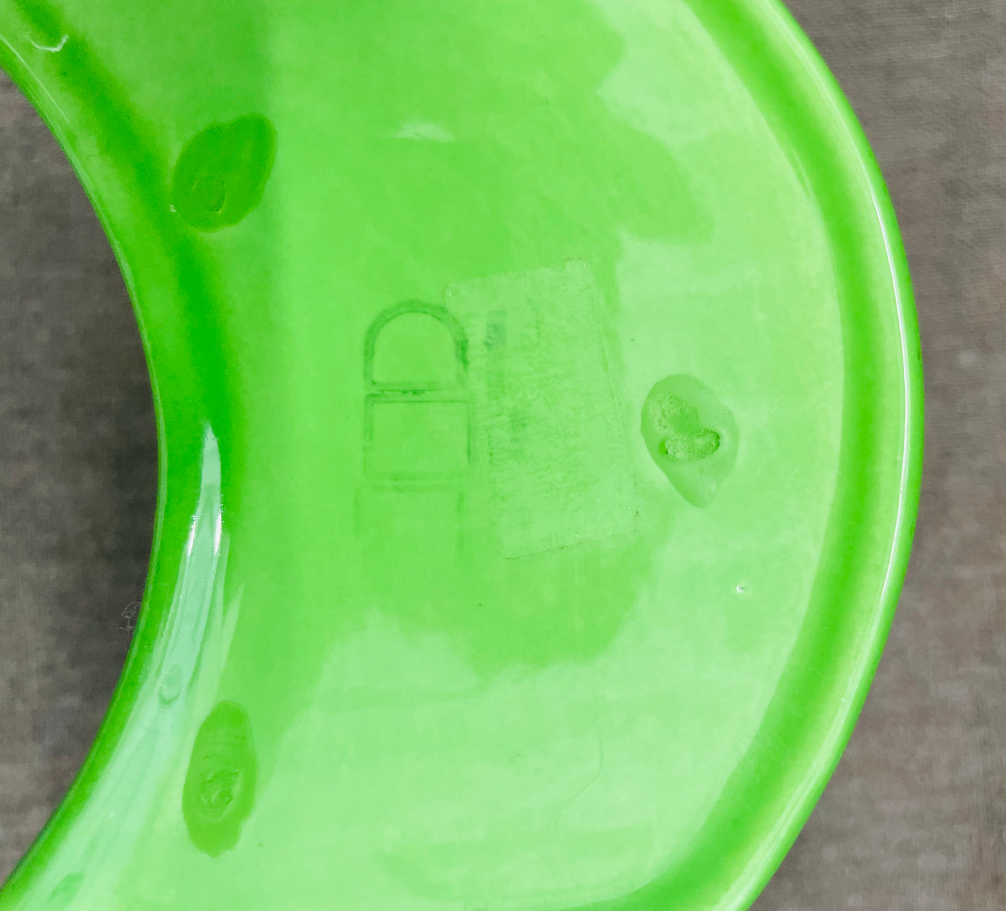 Vase géométrique vert en céramique, Ambrogio Pozzi, Franco Pozzi, 70s