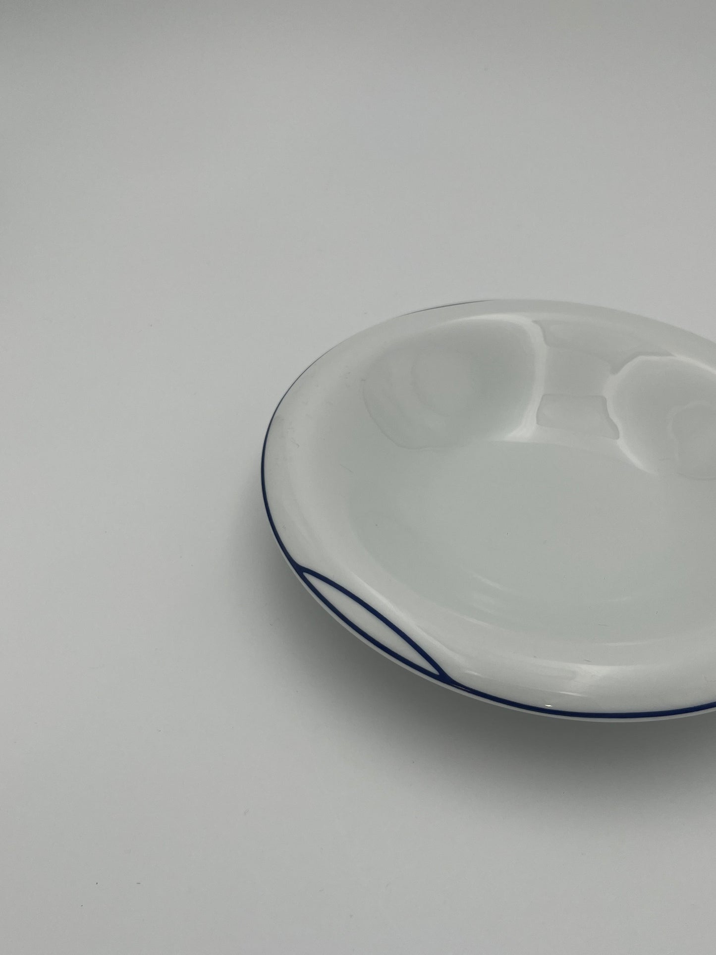 Assiettes Tendentse Alessi, Guido Venturini, Italy, 2002